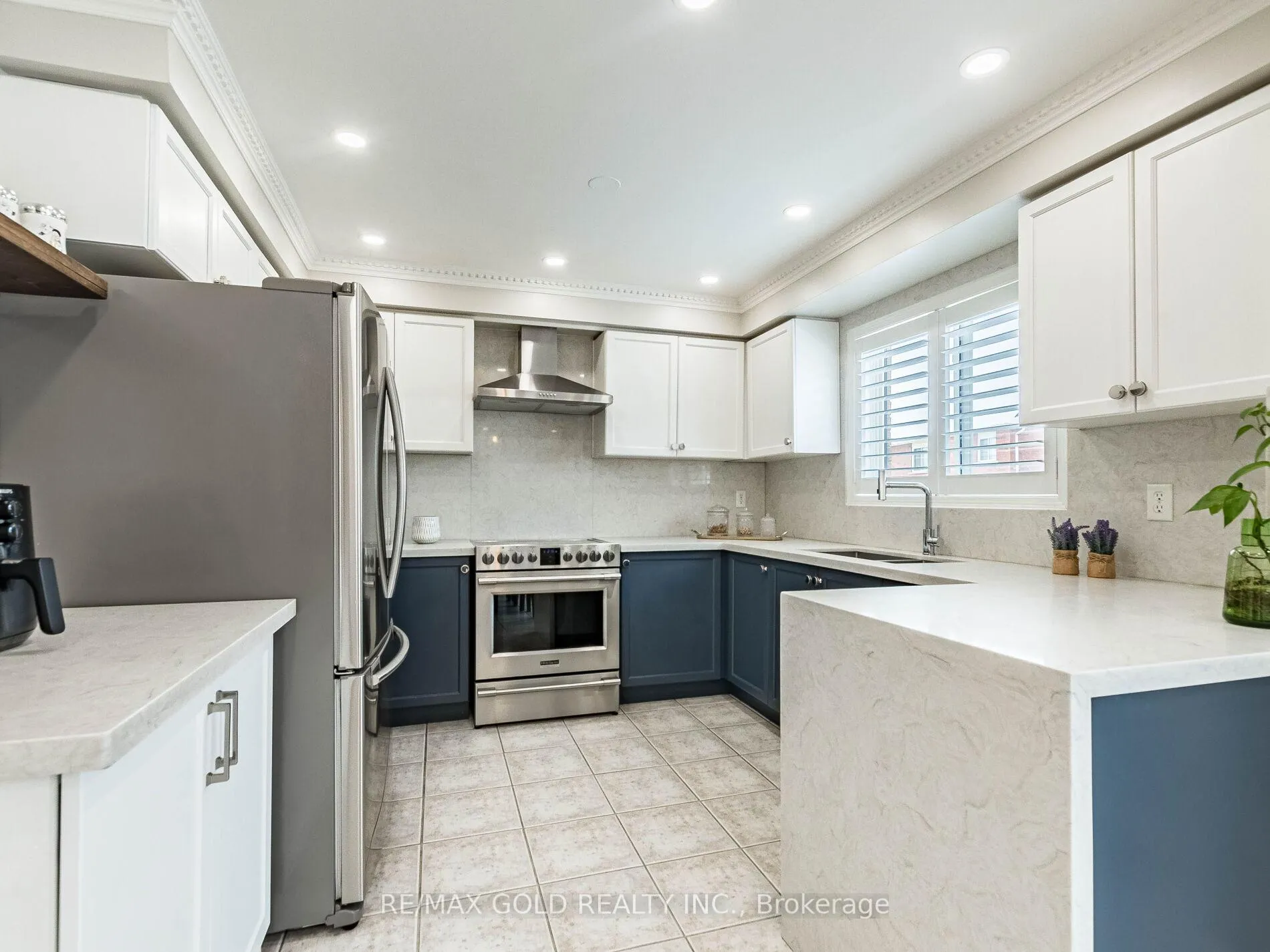 Photo 11 of 11 Allangrove Drive, Brampton, Fletcher's Meadow — HOMEH