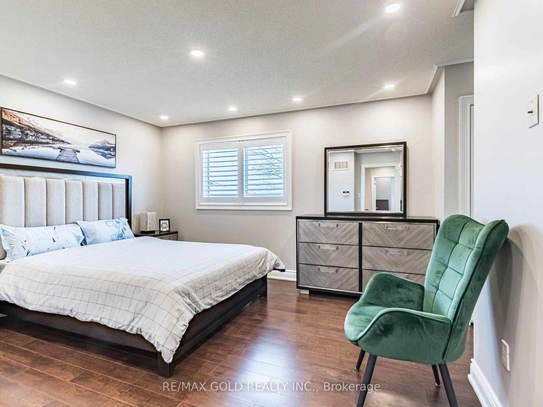 Photo 20 of 11 Allangrove Drive, Brampton, Fletcher's Meadow — HOMEH