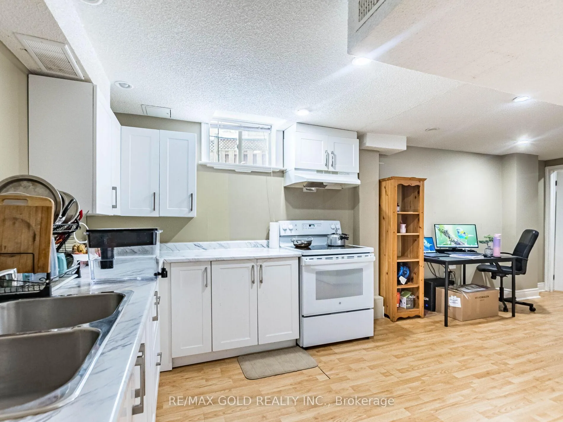 Photo 29 of 11 Allangrove Drive, Brampton, Fletcher's Meadow — HOMEH
