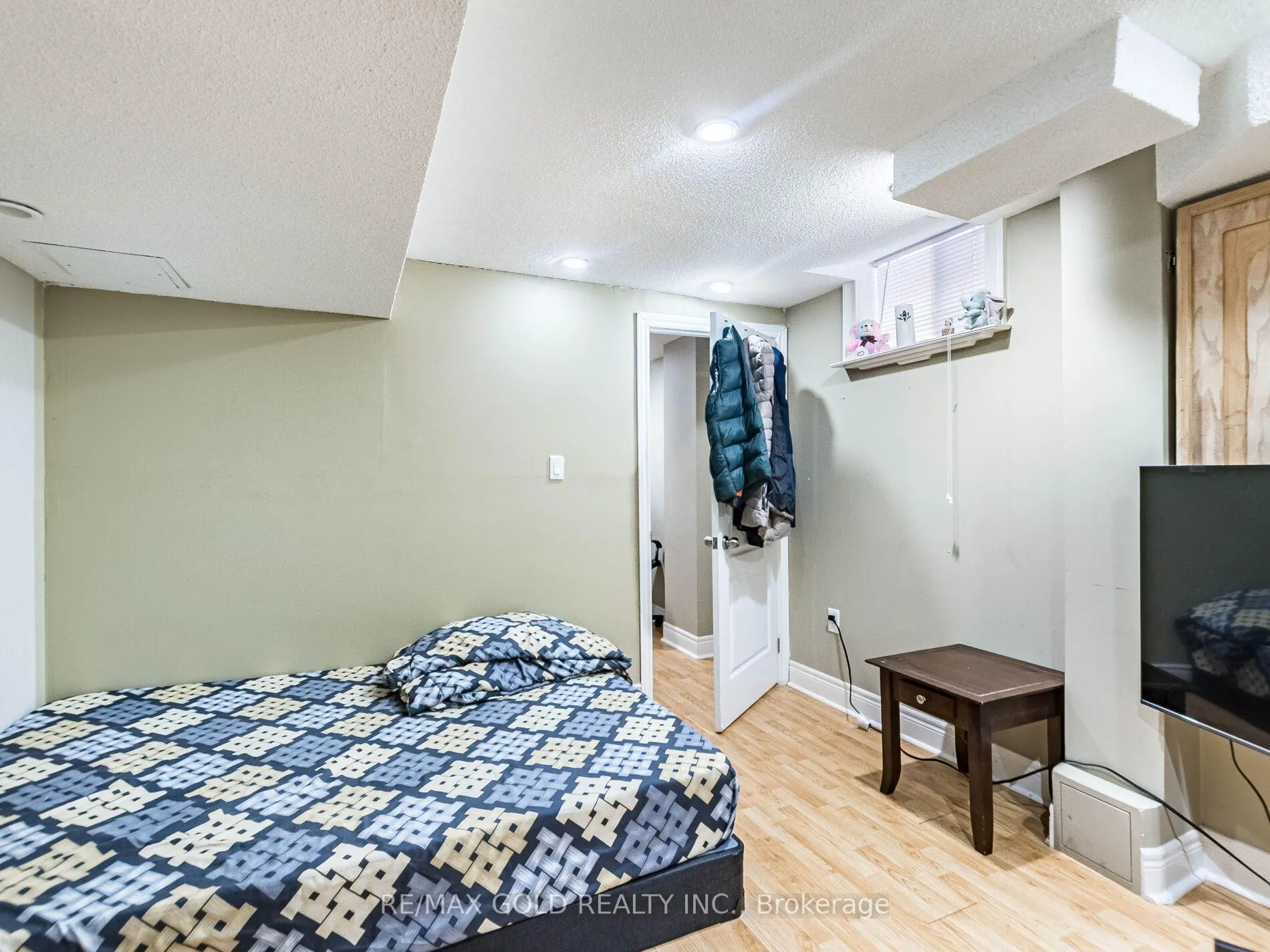 Photo 31 of 11 Allangrove Drive, Brampton, Fletcher's Meadow — HOMEH