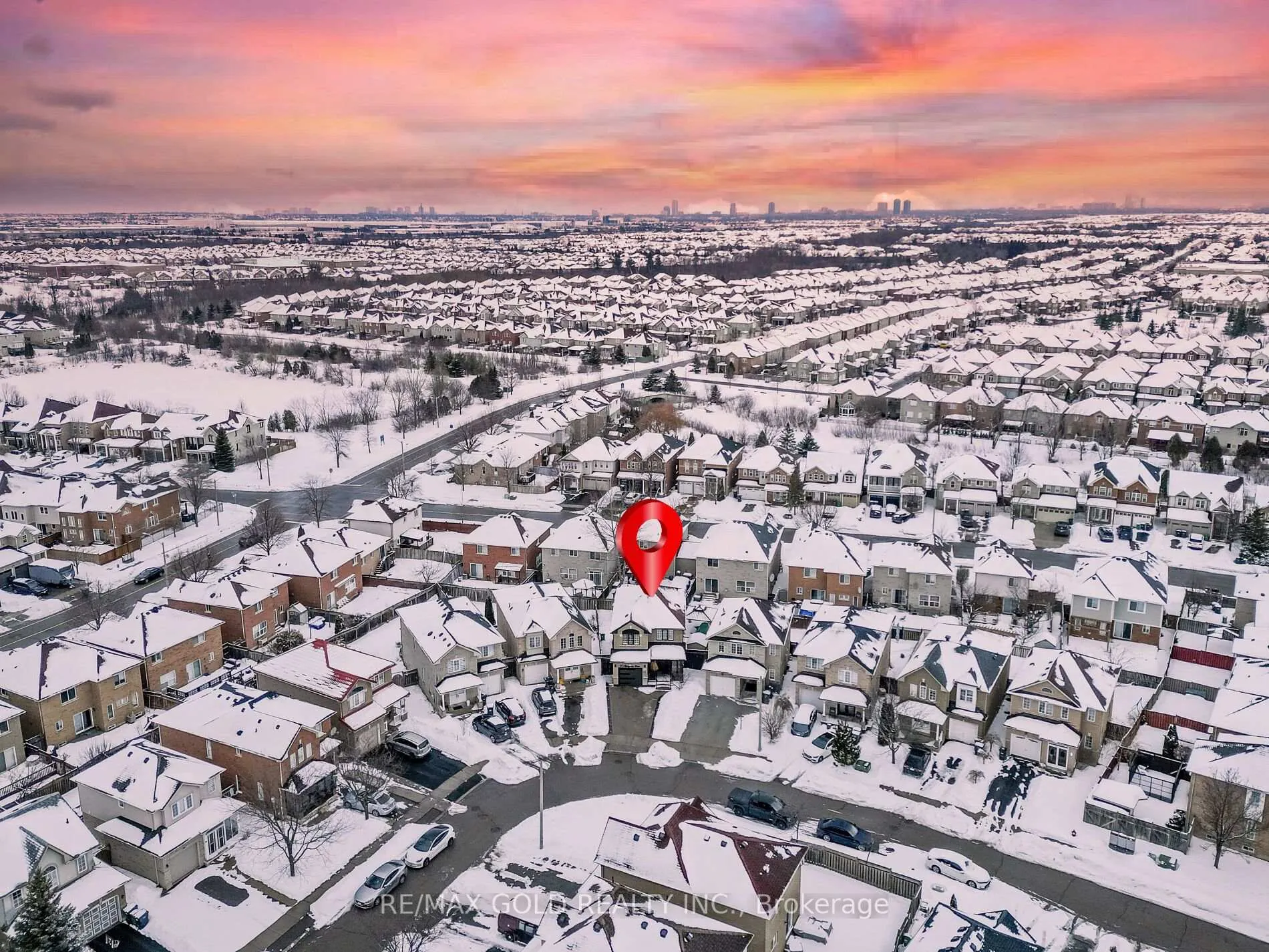 Photo 40 of 11 Allangrove Drive, Brampton, Fletcher's Meadow — HOMEH