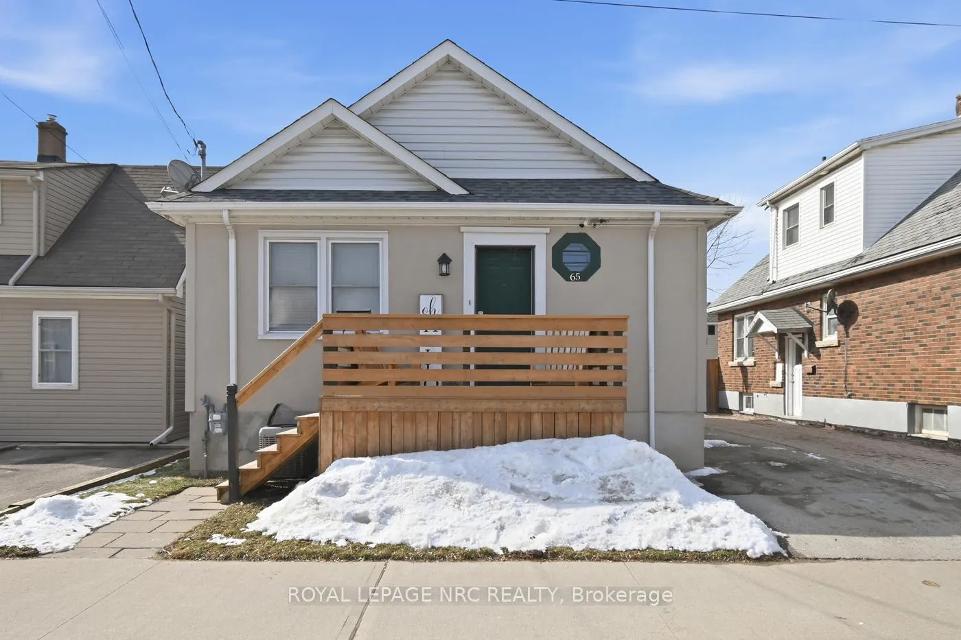 Photo 2 of 65 St George Street, St. Catharines, Facer — HOMEH