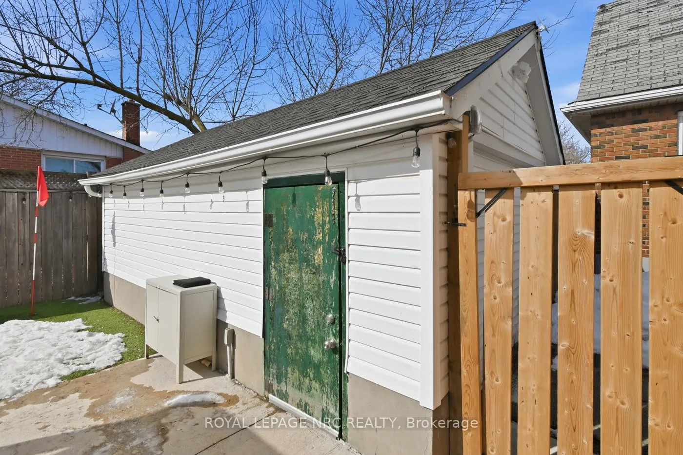 Photo 21 of 65 St George Street, St. Catharines, Facer — HOMEH
