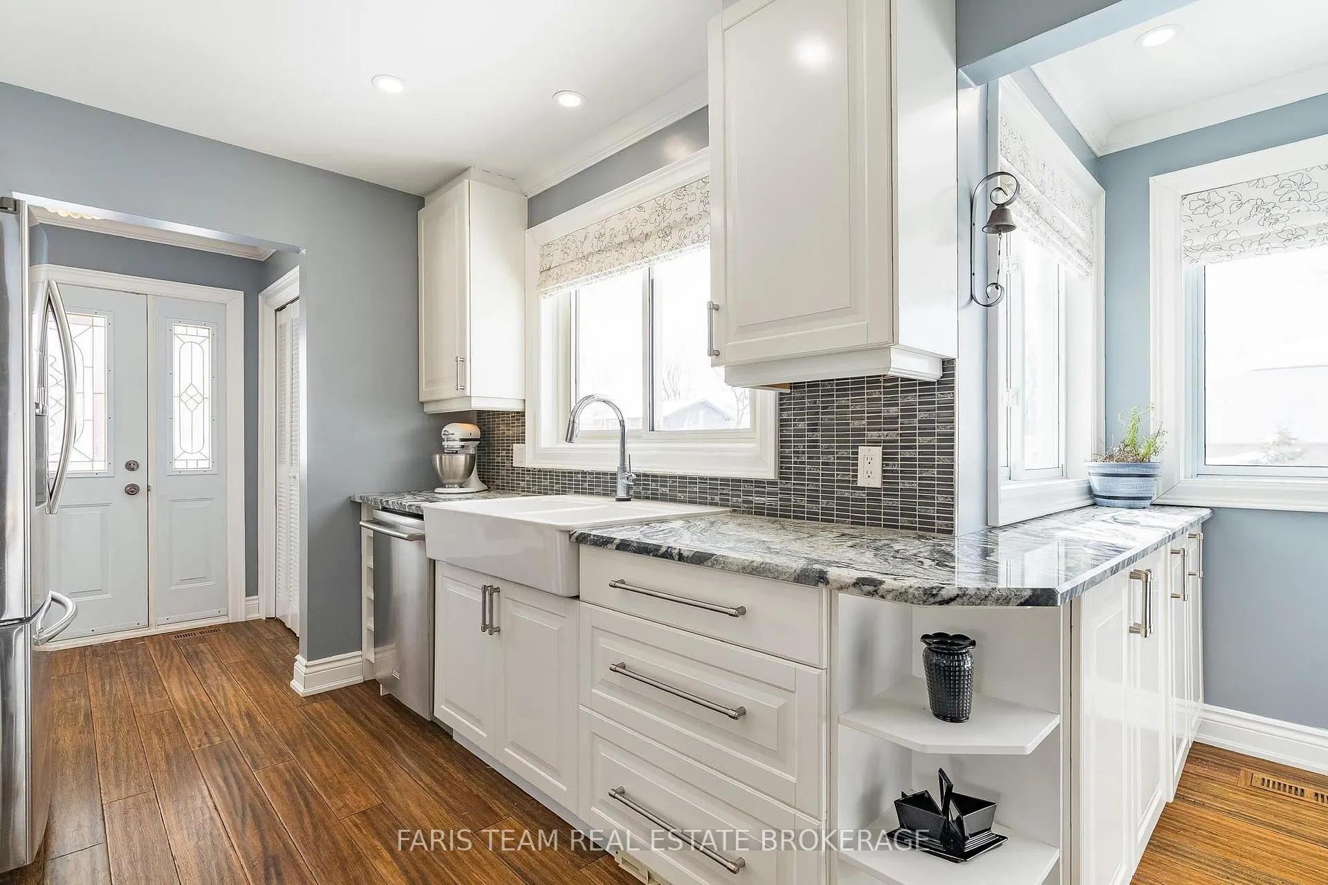 Photo 8 of 10 Davies Crescent, Barrie, Grove East — HOMEH