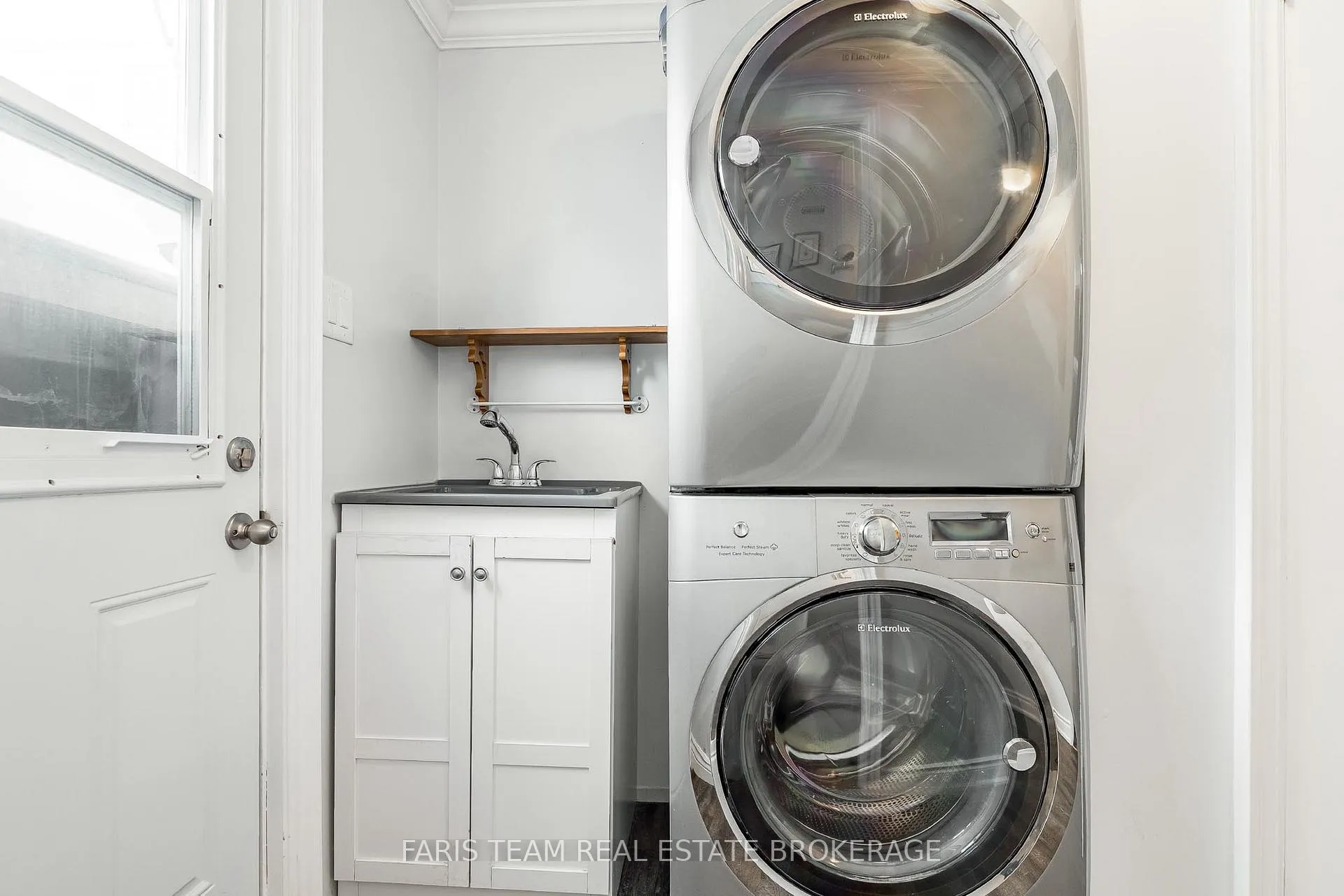 Photo 33 of 10 Davies Crescent, Barrie, Grove East — HOMEH