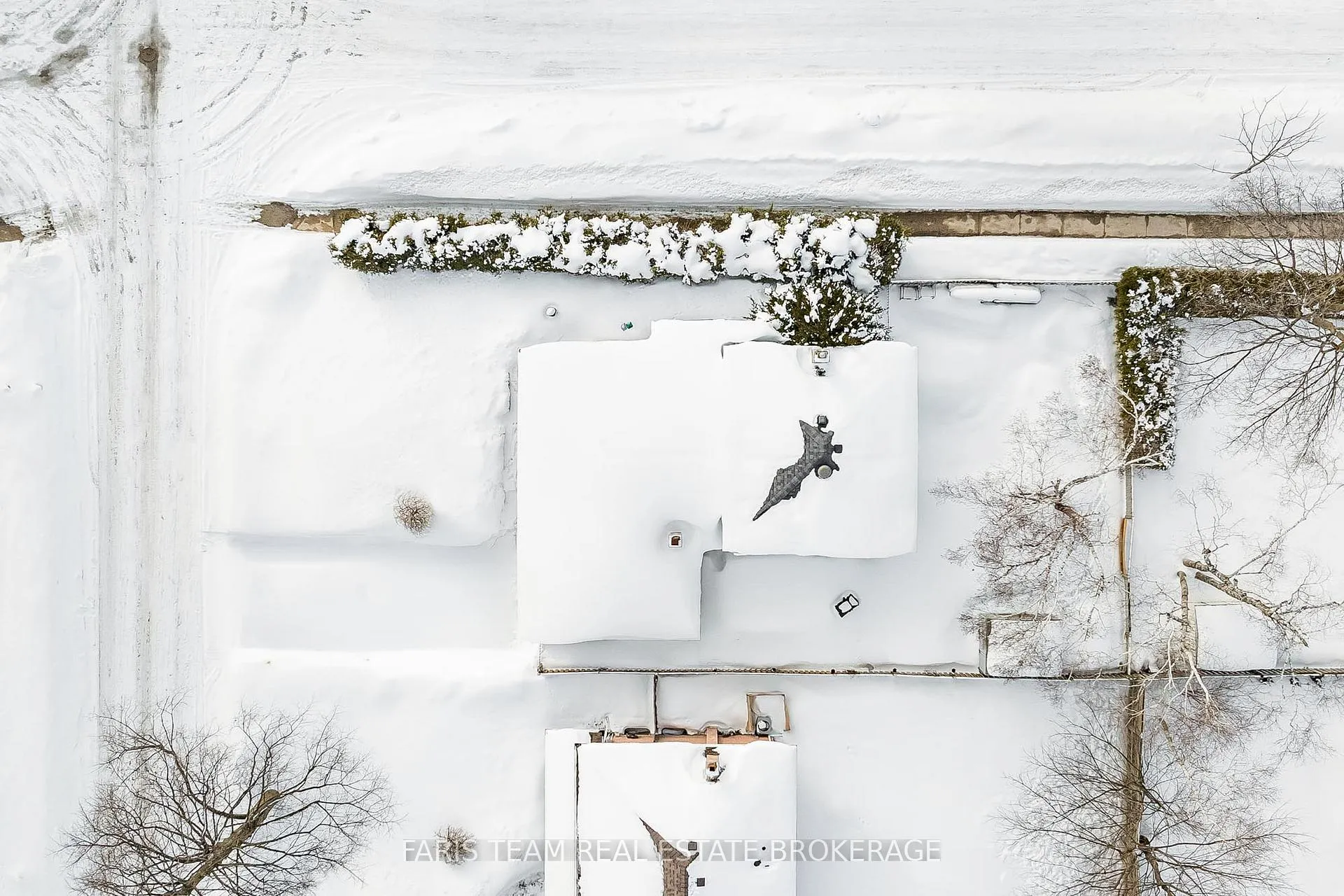 Photo 36 of 10 Davies Crescent, Barrie, Grove East — HOMEH
