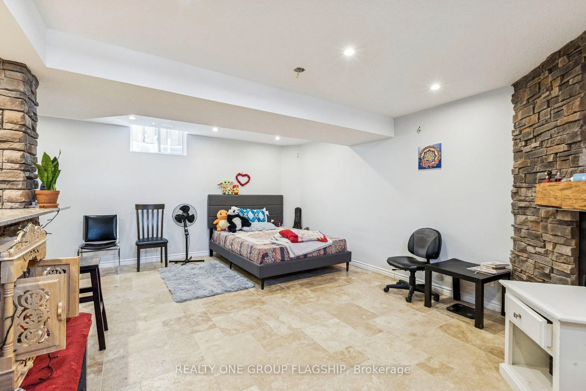 Photo 14 of 431 Veronica Drive, Kitchener, Centreville Chicopee — HOMEH