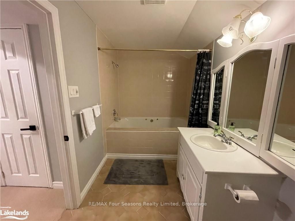 Photo 12 of Unit 37, 162 Settlers Way, Blue Mountains — HOMEH