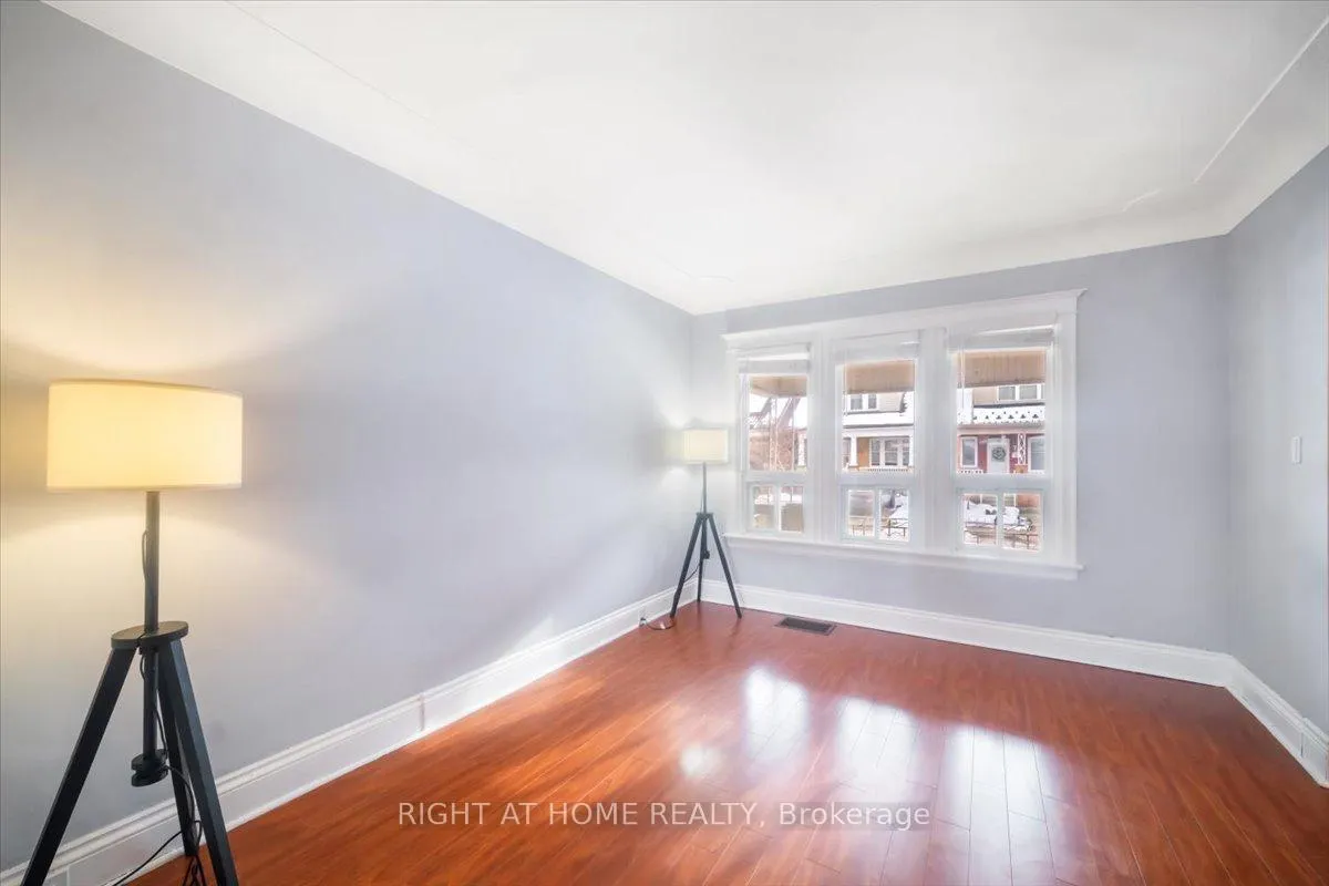 Photo 5 of 75 Somerset Avenue, Hamilton, Stipley — HOMEH