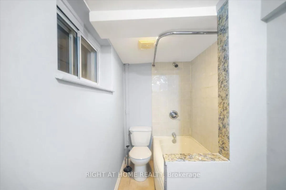 Photo 28 of 75 Somerset Avenue, Hamilton, Stipley — HOMEH