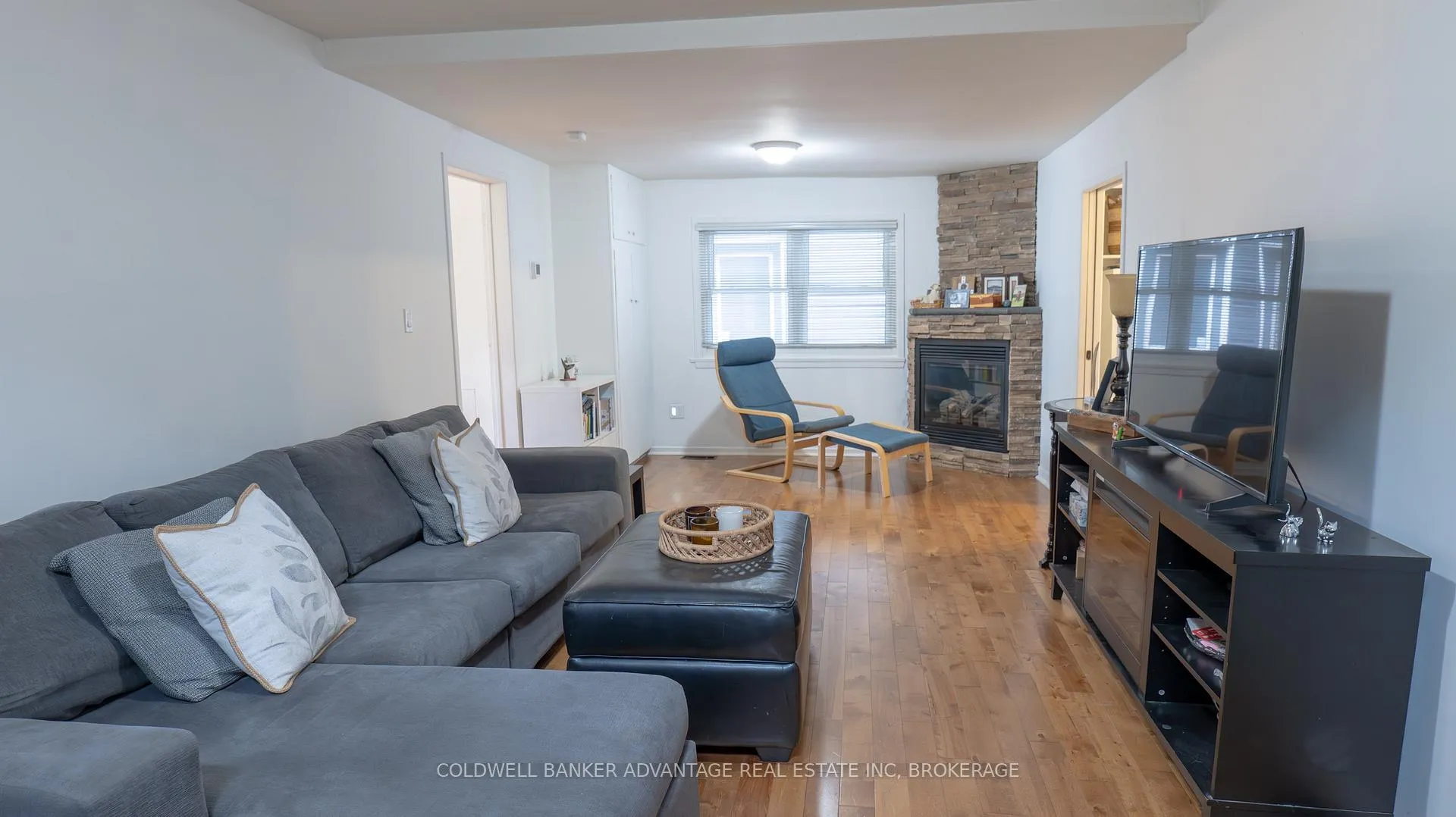 Photo 7 of 10 Antwerp Street, St. Catharines, Western Hill — HOMEH