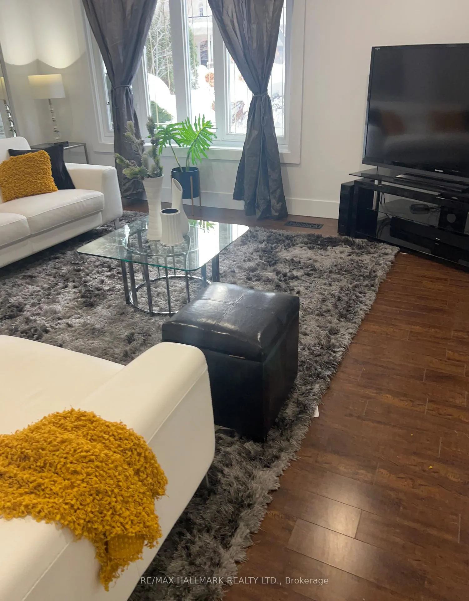 Photo 3 of 59 Johnson Street, Markham, Thornhill — HOMEH