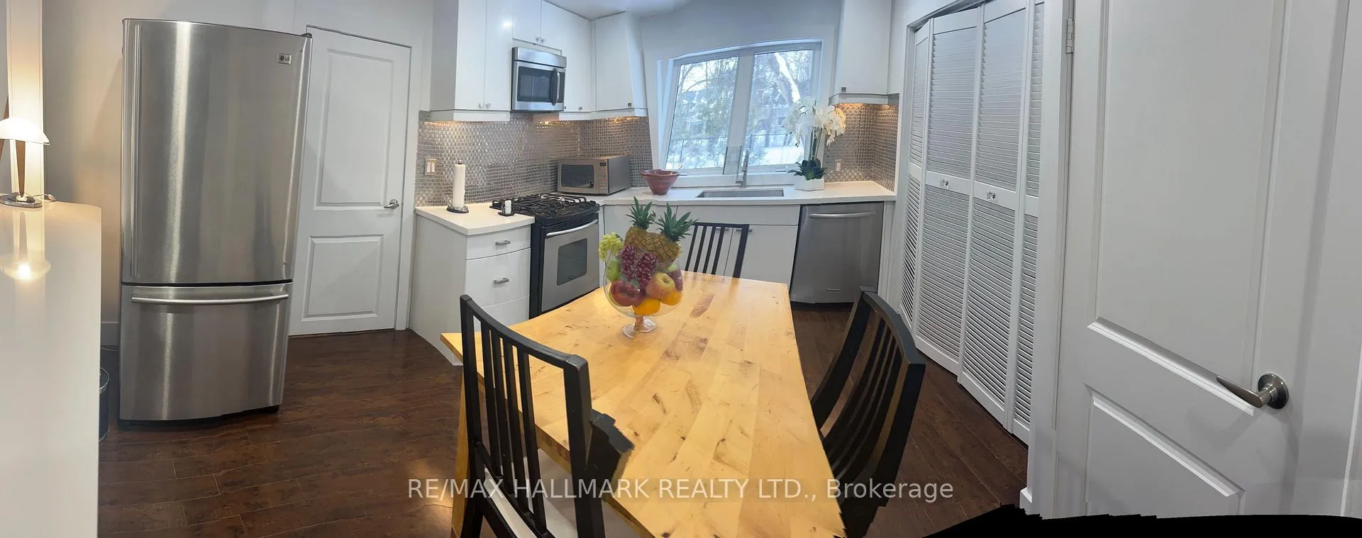 Photo 5 of 59 Johnson Street, Markham, Thornhill — HOMEH