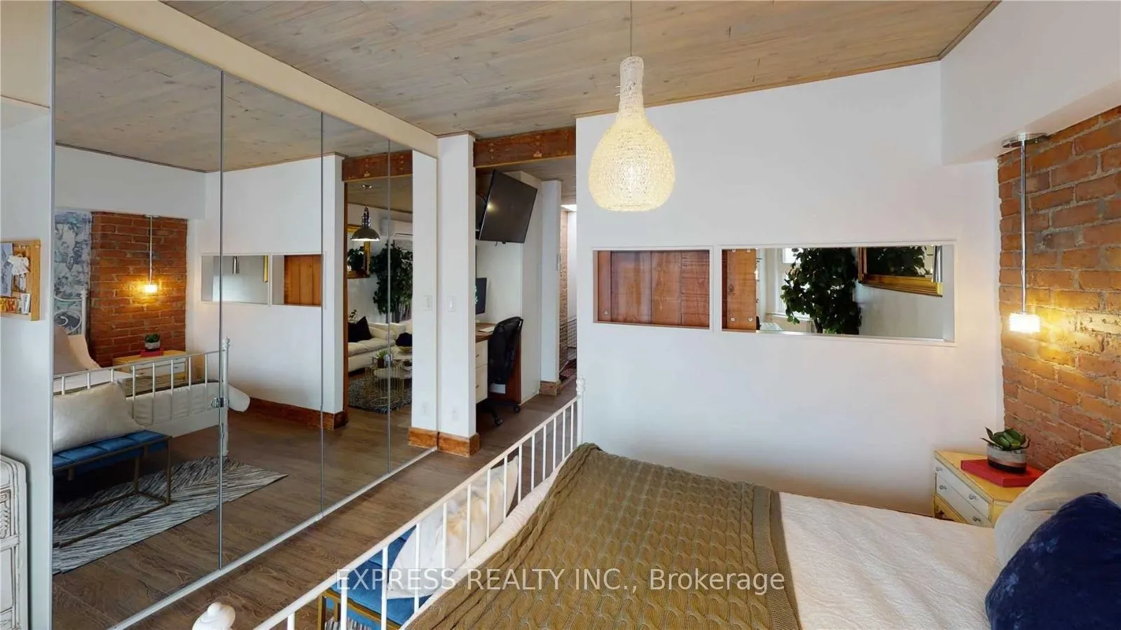 Photo 11 of Unit Upper, 146 Blackthorn Avenue, Toronto, Weston-Pellam Park — HOMEH