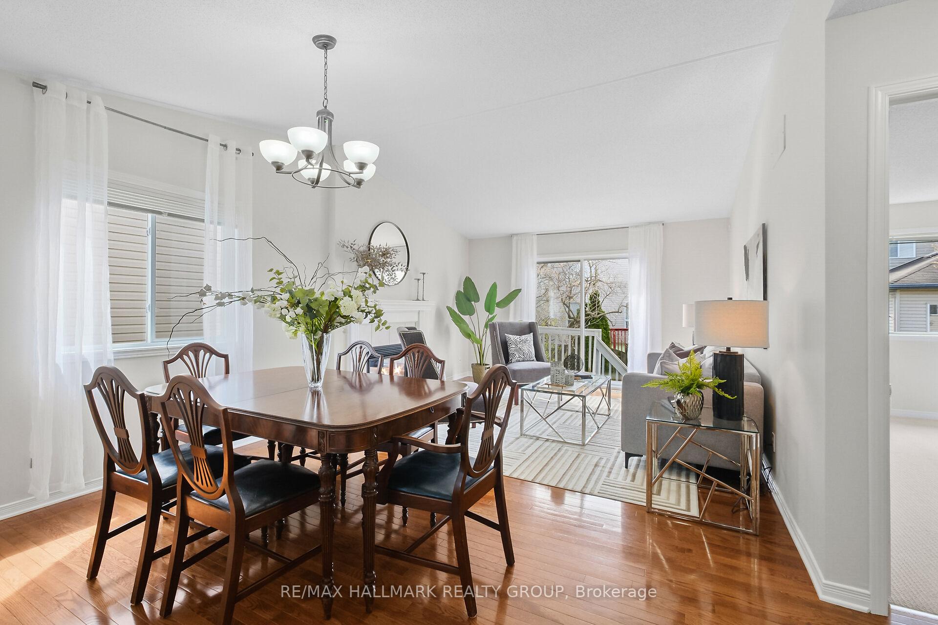 Photo 17 of 126 Grandpark Circle, Ottawa, Hunt Club Park — HOMEH