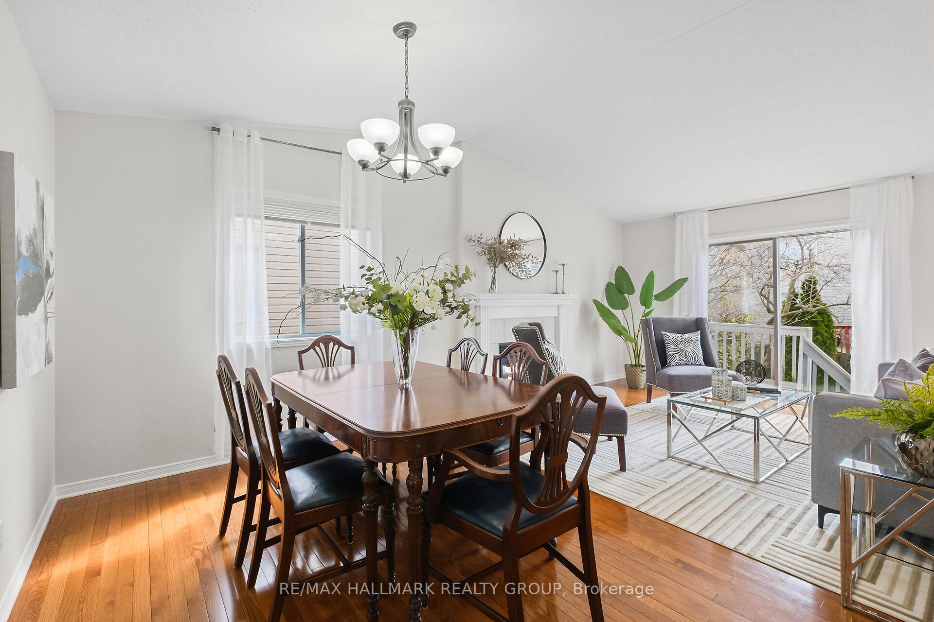 Photo 18 of 126 Grandpark Circle, Ottawa, Hunt Club Park — HOMEH