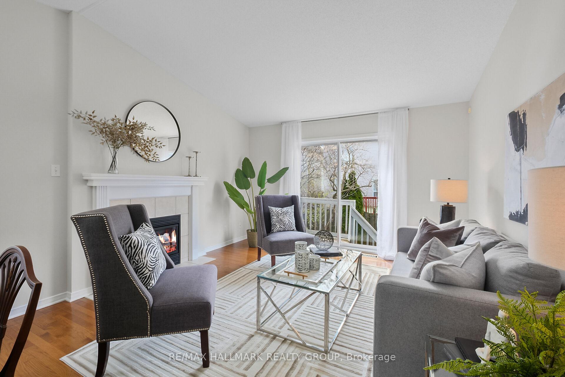 Photo 21 of 126 Grandpark Circle, Ottawa, Hunt Club Park — HOMEH