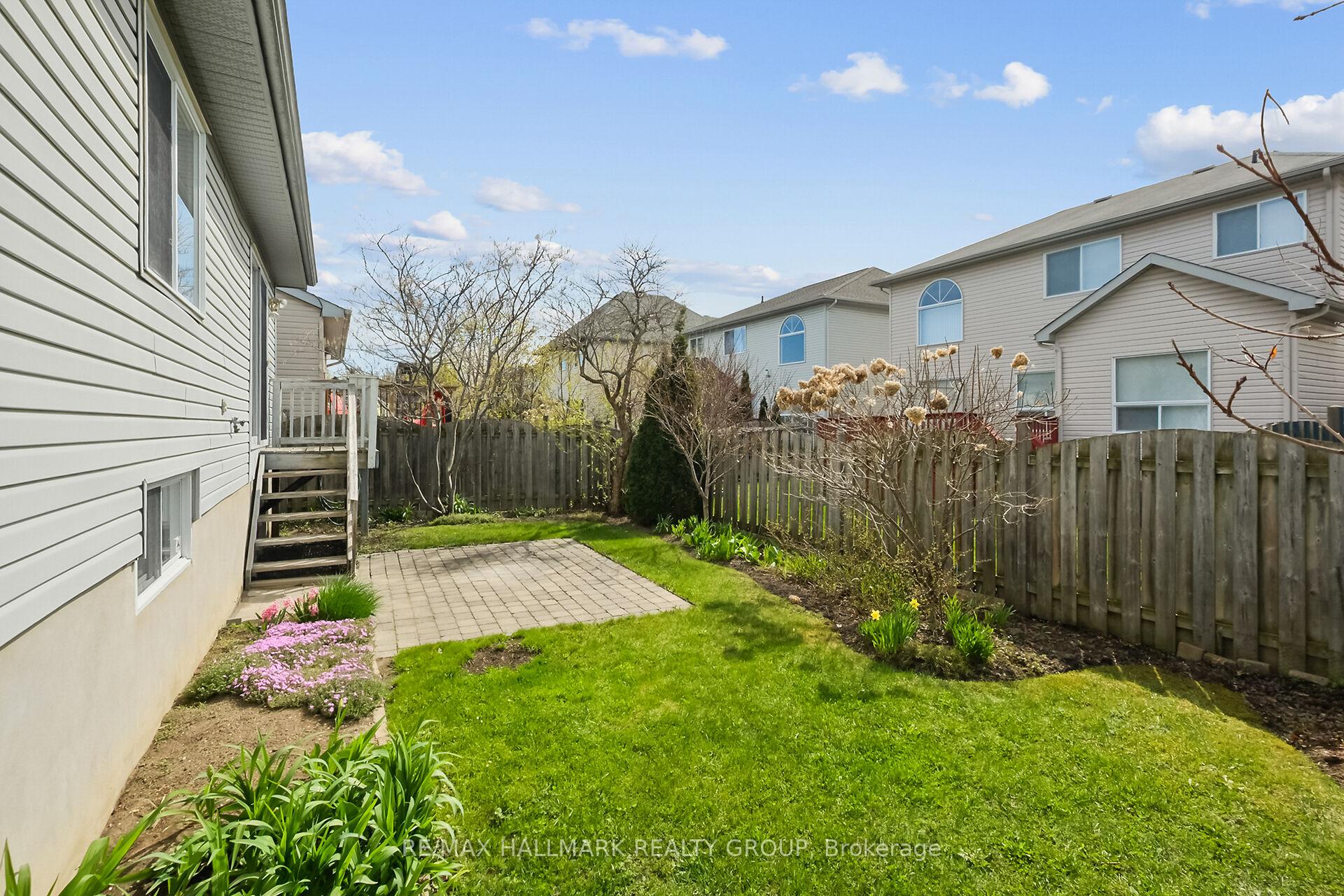 Photo 41 of 126 Grandpark Circle, Ottawa, Hunt Club Park — HOMEH