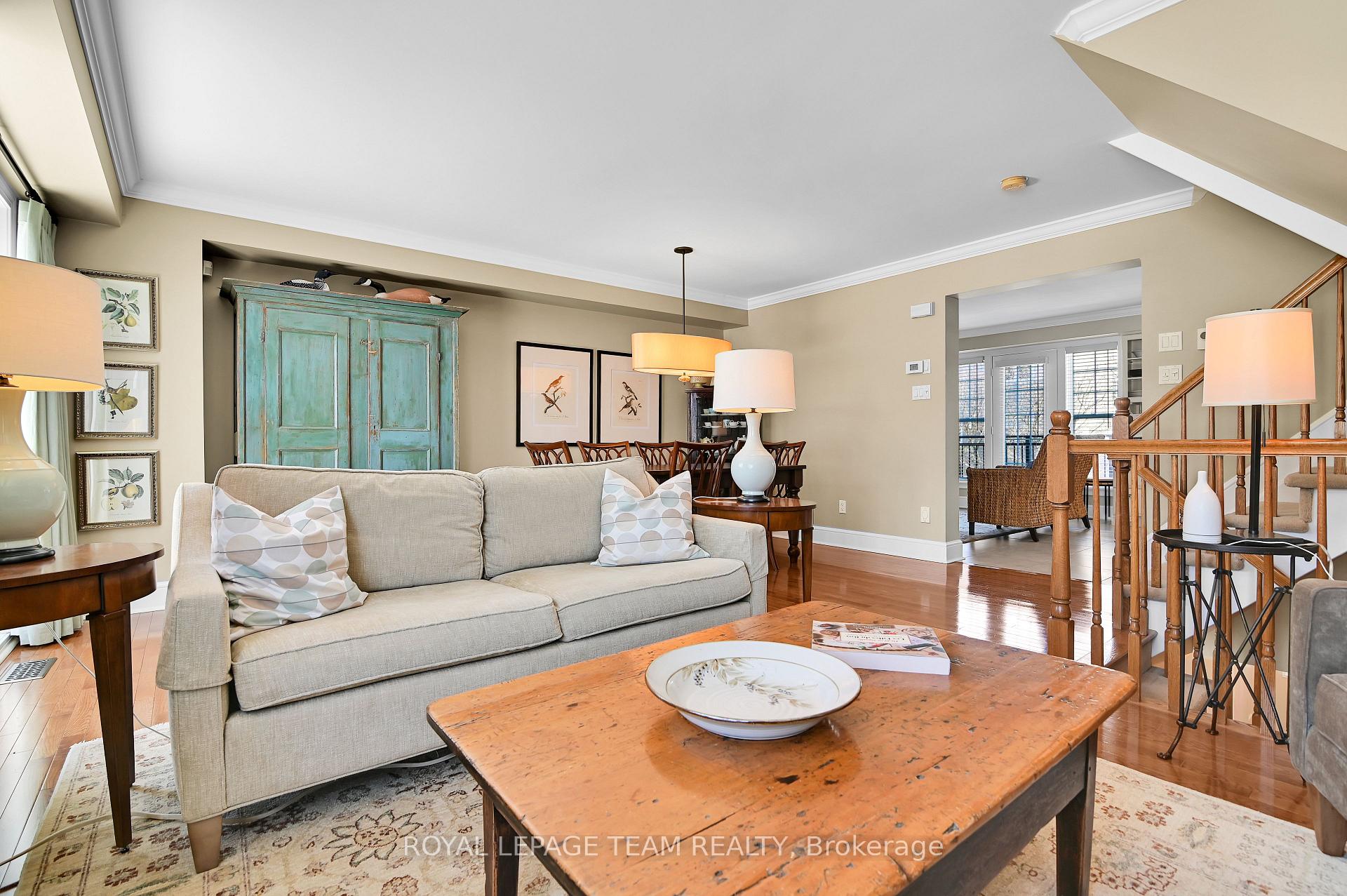 Photo 16 of 67 Jardin, Ottawa, Manor Park — HOMEH