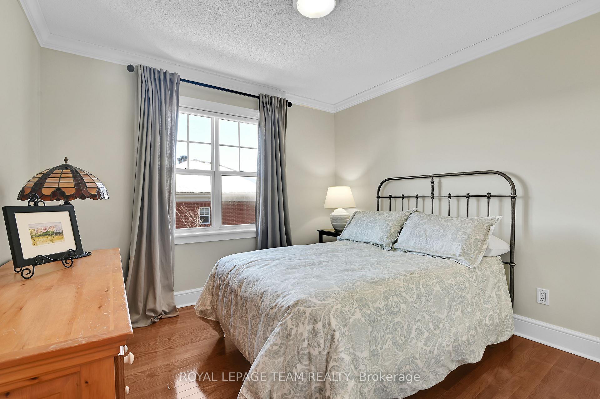 Photo 31 of 67 Jardin, Ottawa, Manor Park — HOMEH