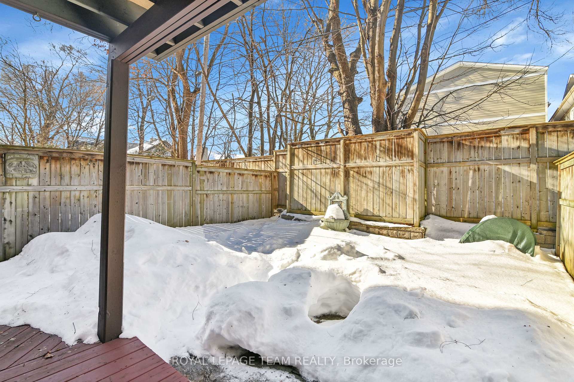 Photo 33 of 67 Jardin, Ottawa, Manor Park — HOMEH