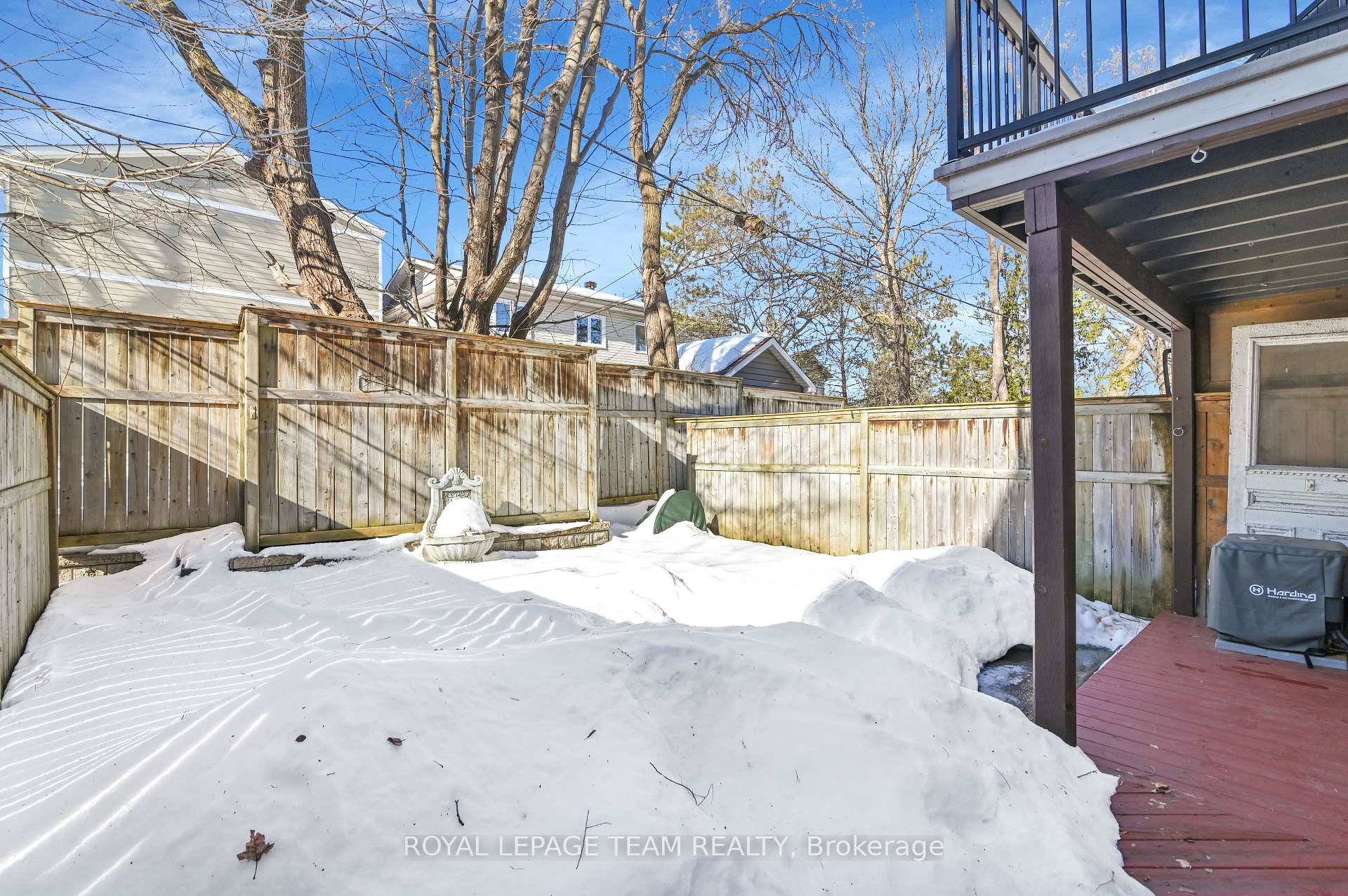 Photo 34 of 67 Jardin, Ottawa, Manor Park — HOMEH