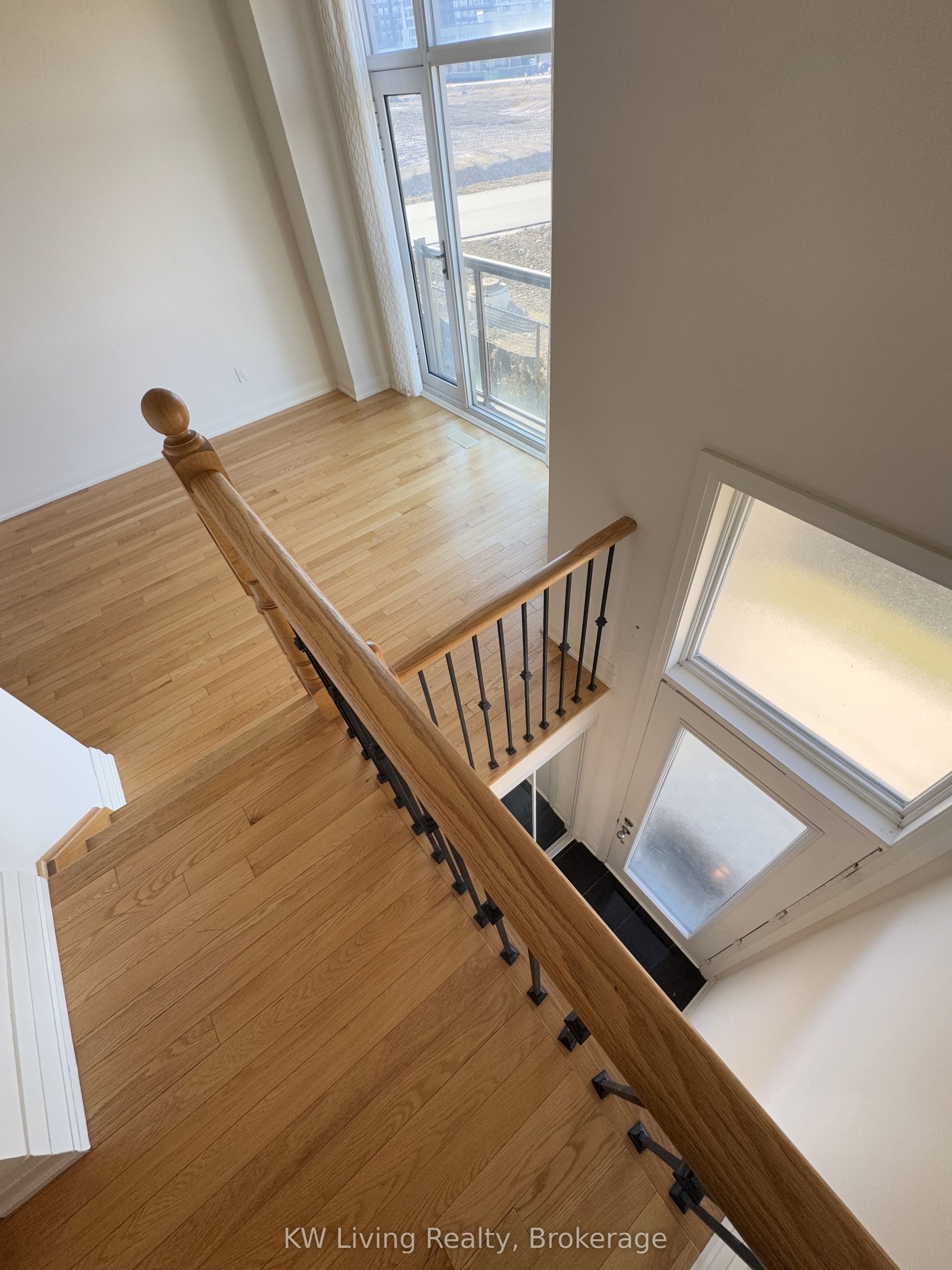 Photo 6 of 6 McClary's Way, Markham, Unionville — HOMEH