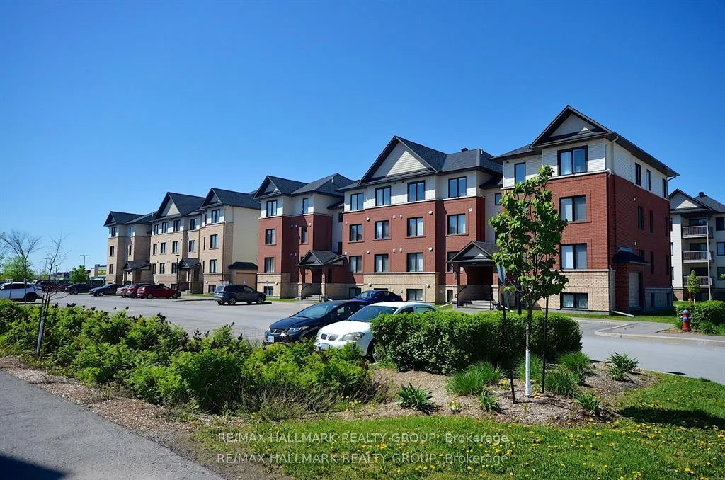 Front of Unit 2, 205 Bluestone Private