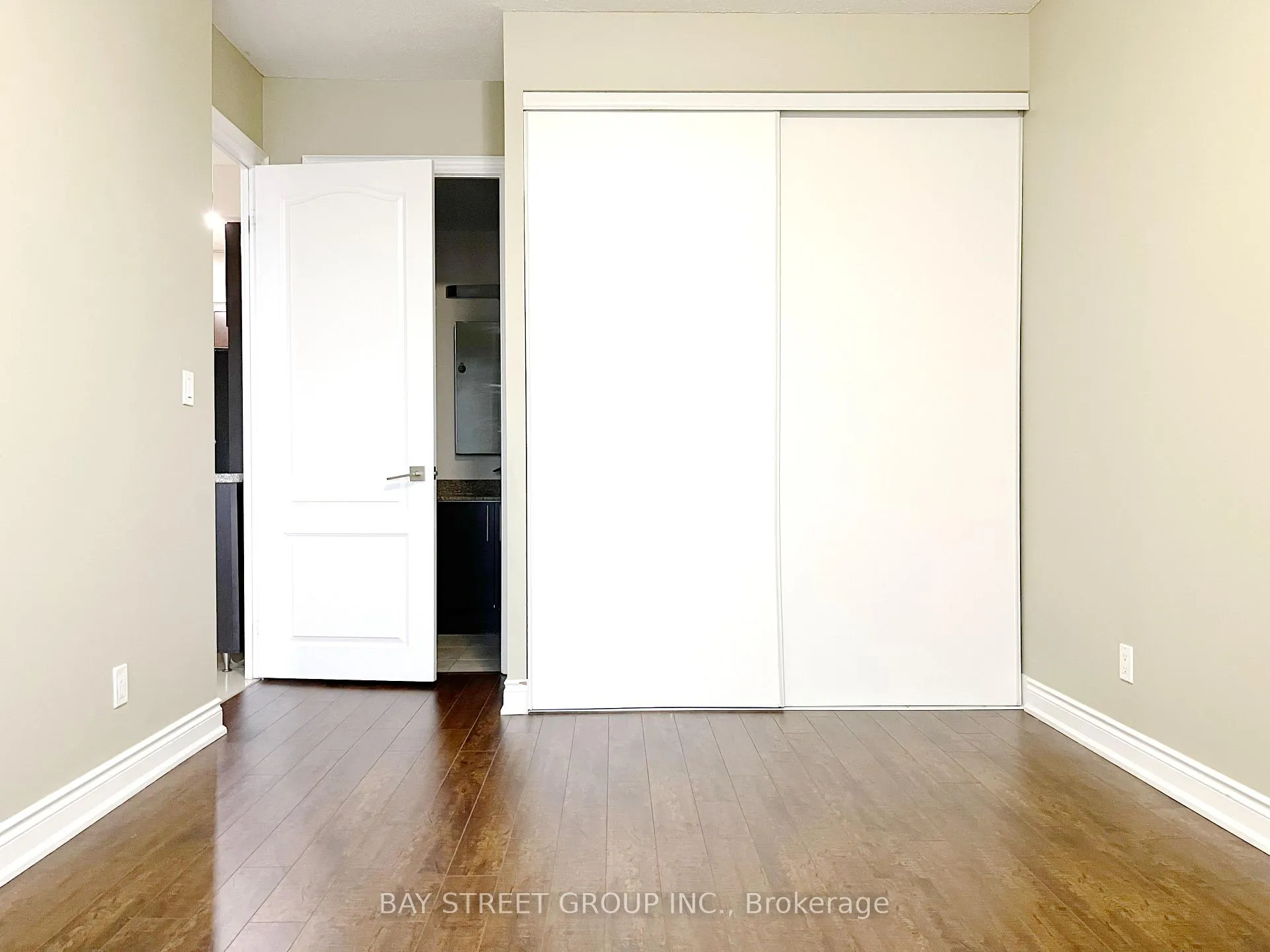 Photo 6 of Unit 1106, 50 Clegg Road, Markham, Unionville — HOMEH