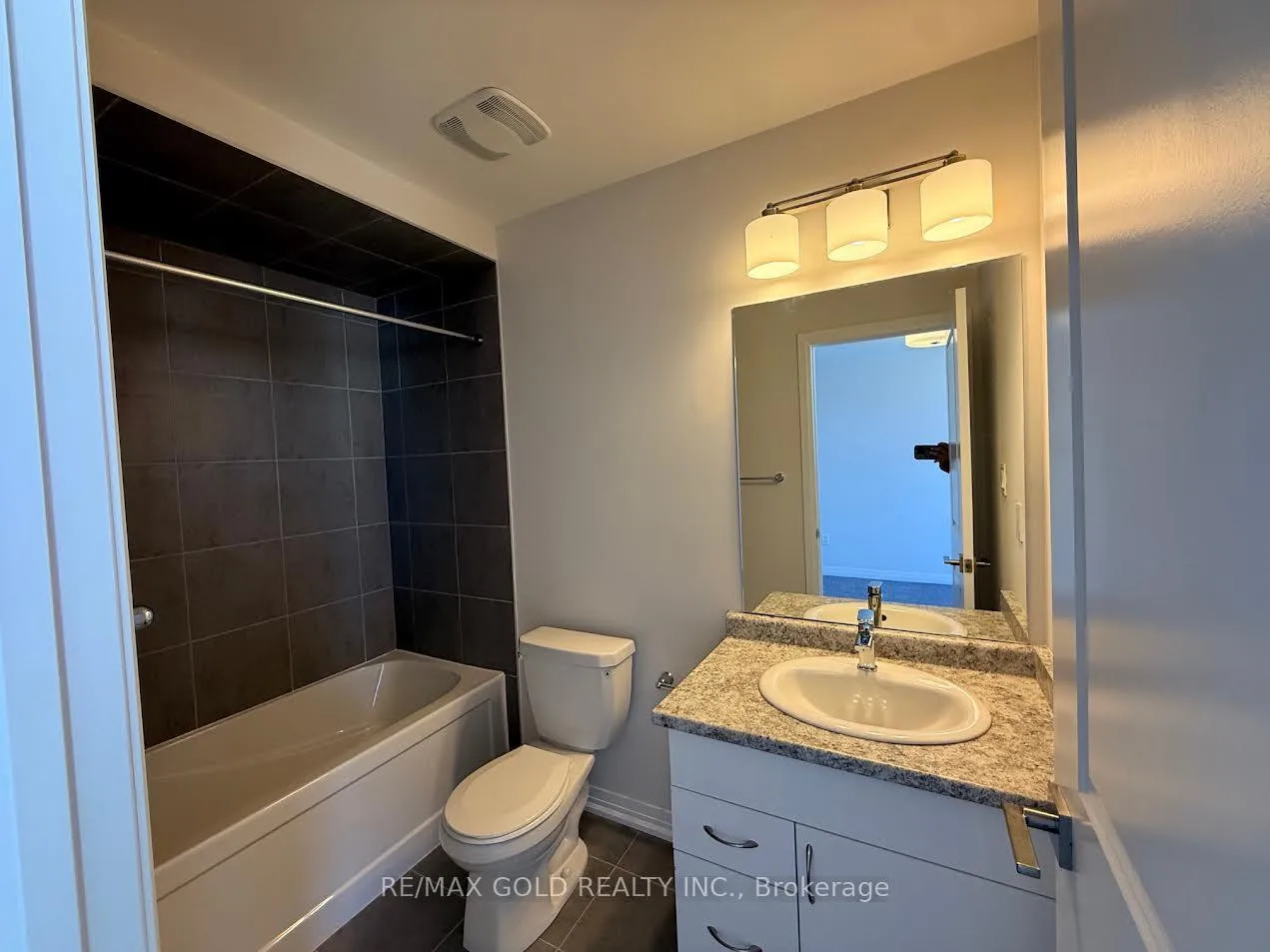 Photo 11 of Unit 34, 313 Conklin Road SW, Brantford — HOMEH