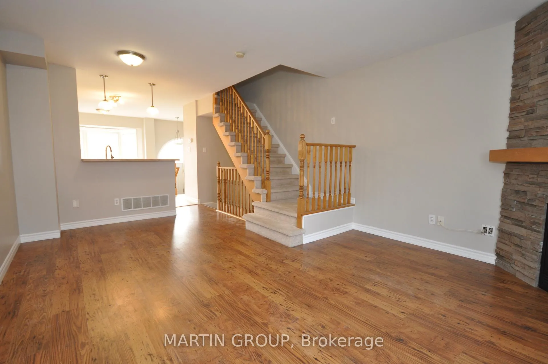 Photo 5 of Unit 92, 3480 Upper Middle Road, Burlington, Palmer — HOMEH