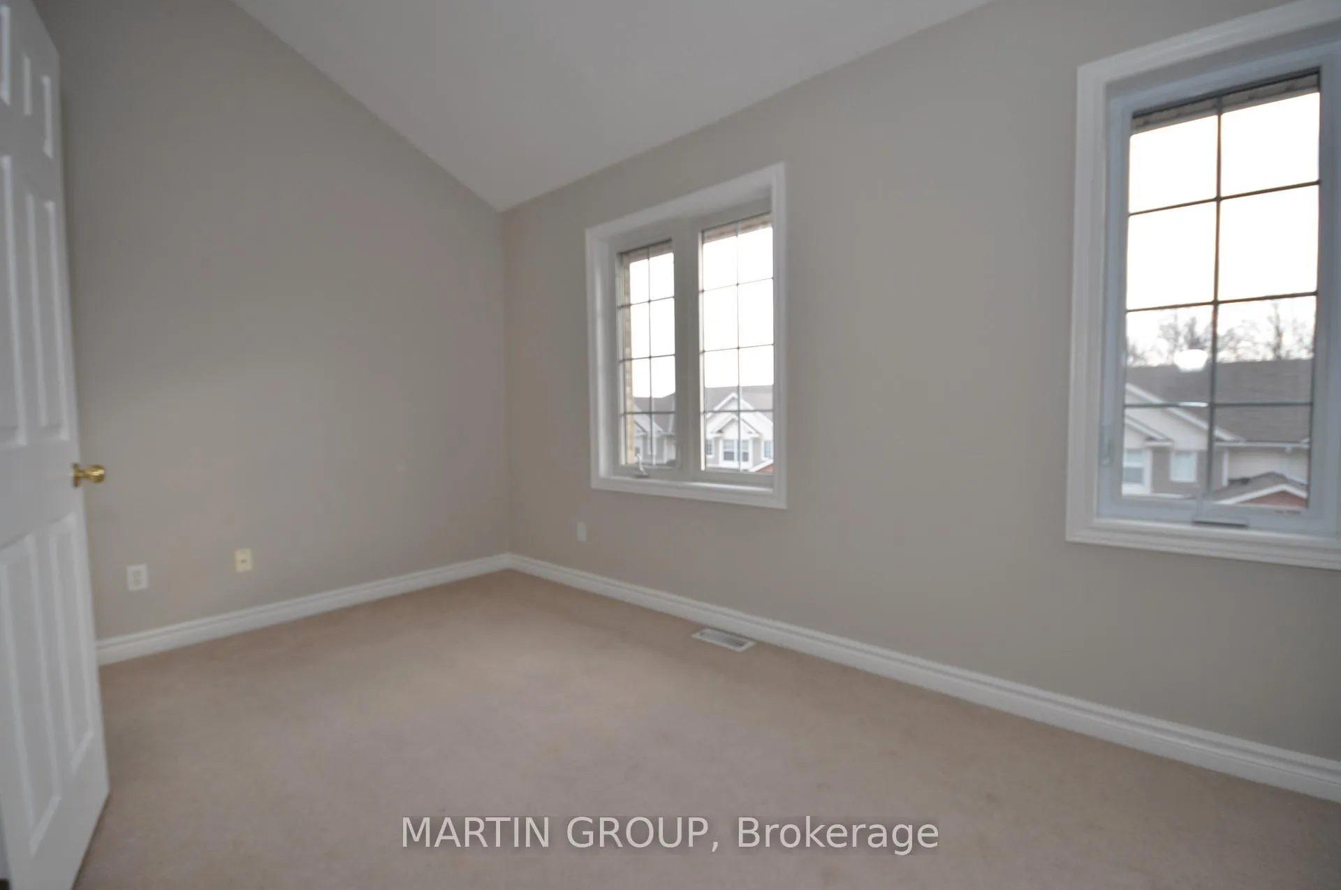 Photo 12 of Unit 92, 3480 Upper Middle Road, Burlington, Palmer — HOMEH