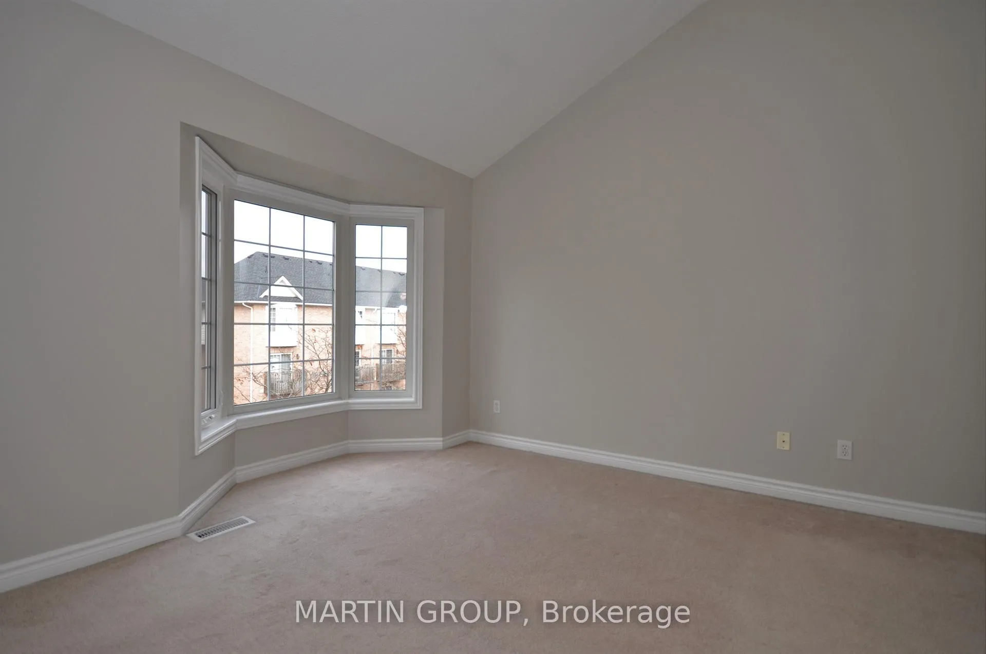 Photo 13 of Unit 92, 3480 Upper Middle Road, Burlington, Palmer — HOMEH