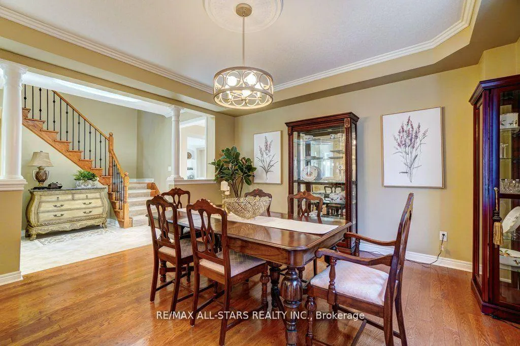 Photo 9 of 64 Button Crescent, Uxbridge — HOMEH