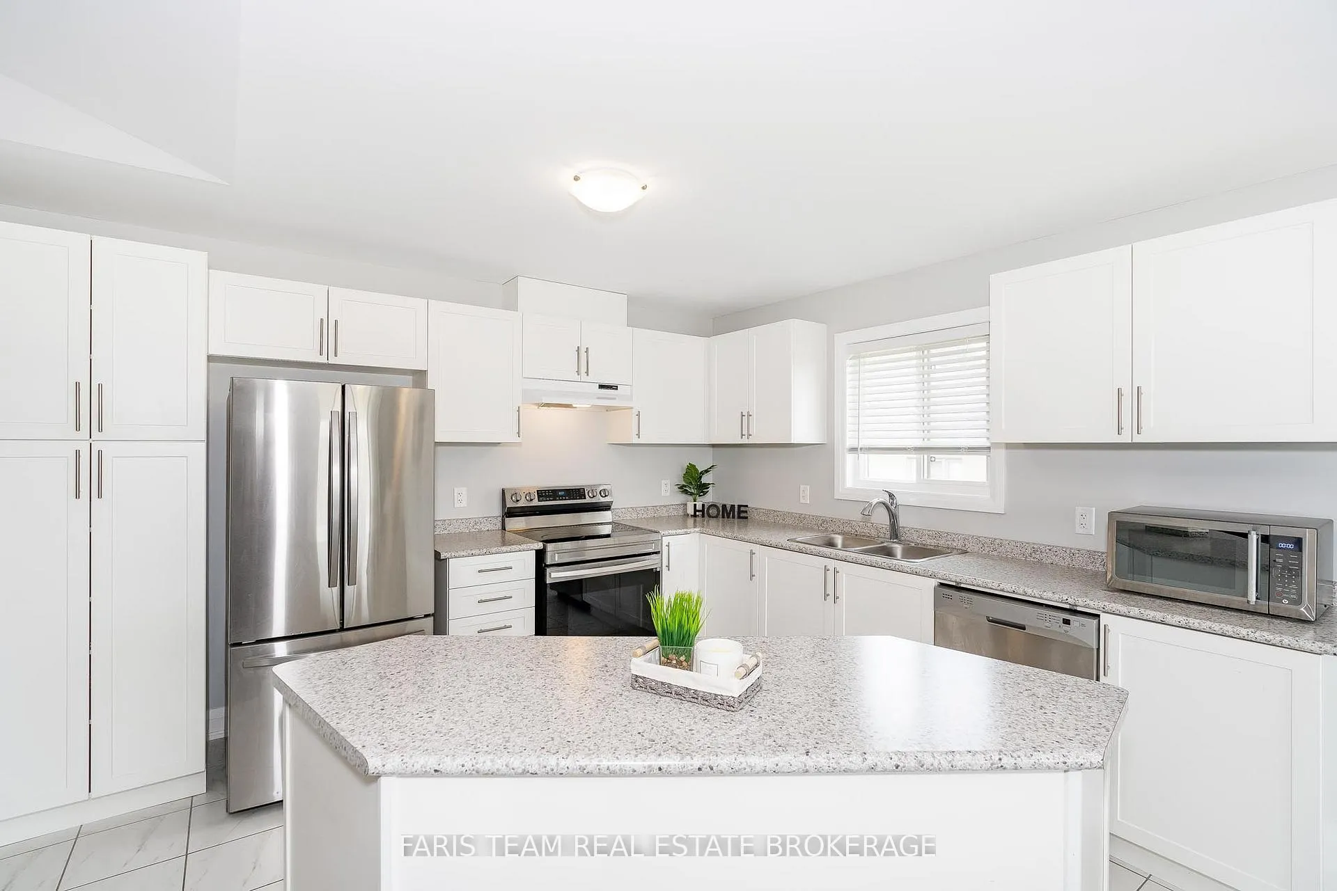 Photo 5 of 14 Beausoleil Drive, Penetanguishene — HOMEH