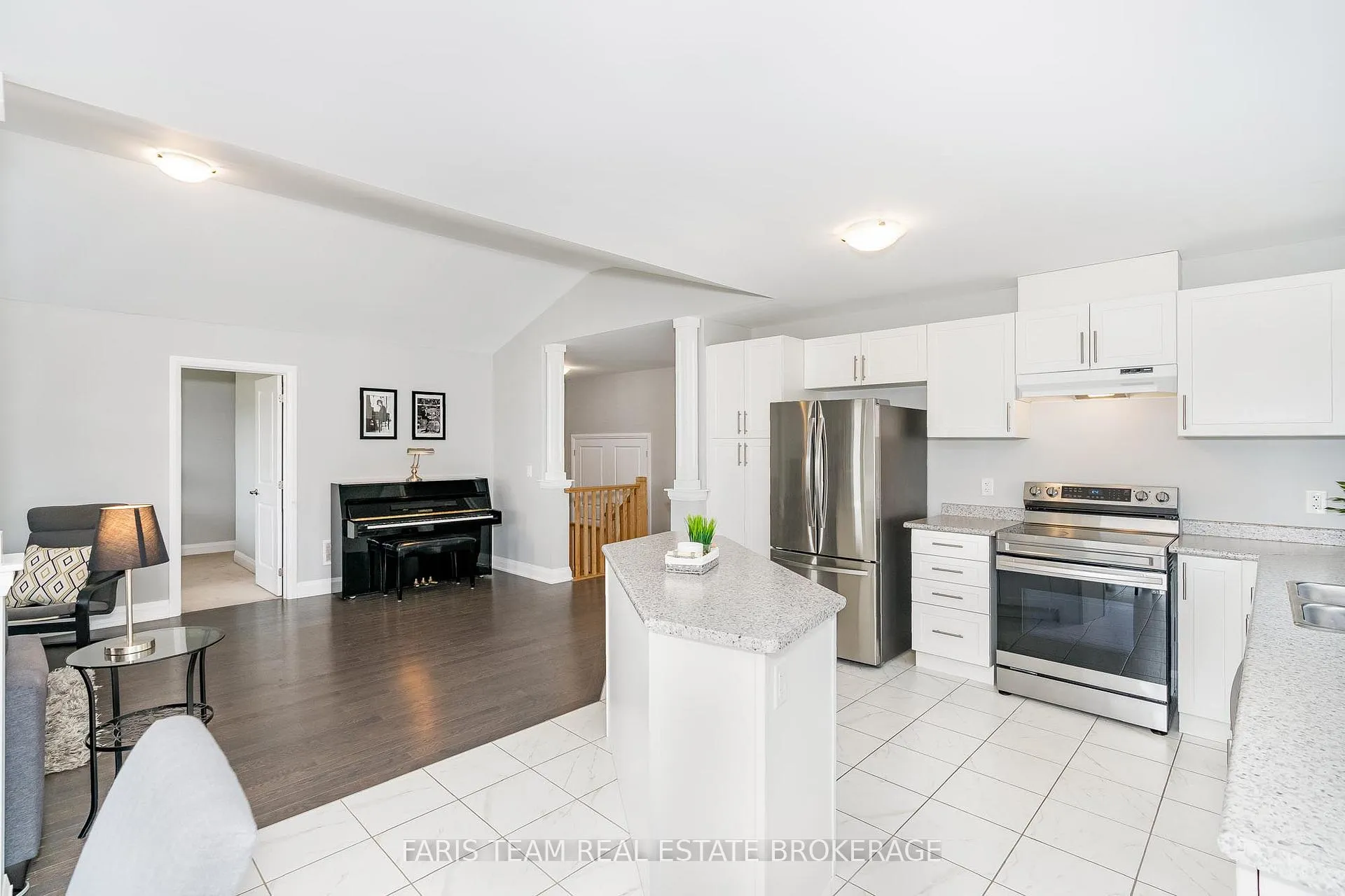 Photo 8 of 14 Beausoleil Drive, Penetanguishene — HOMEH