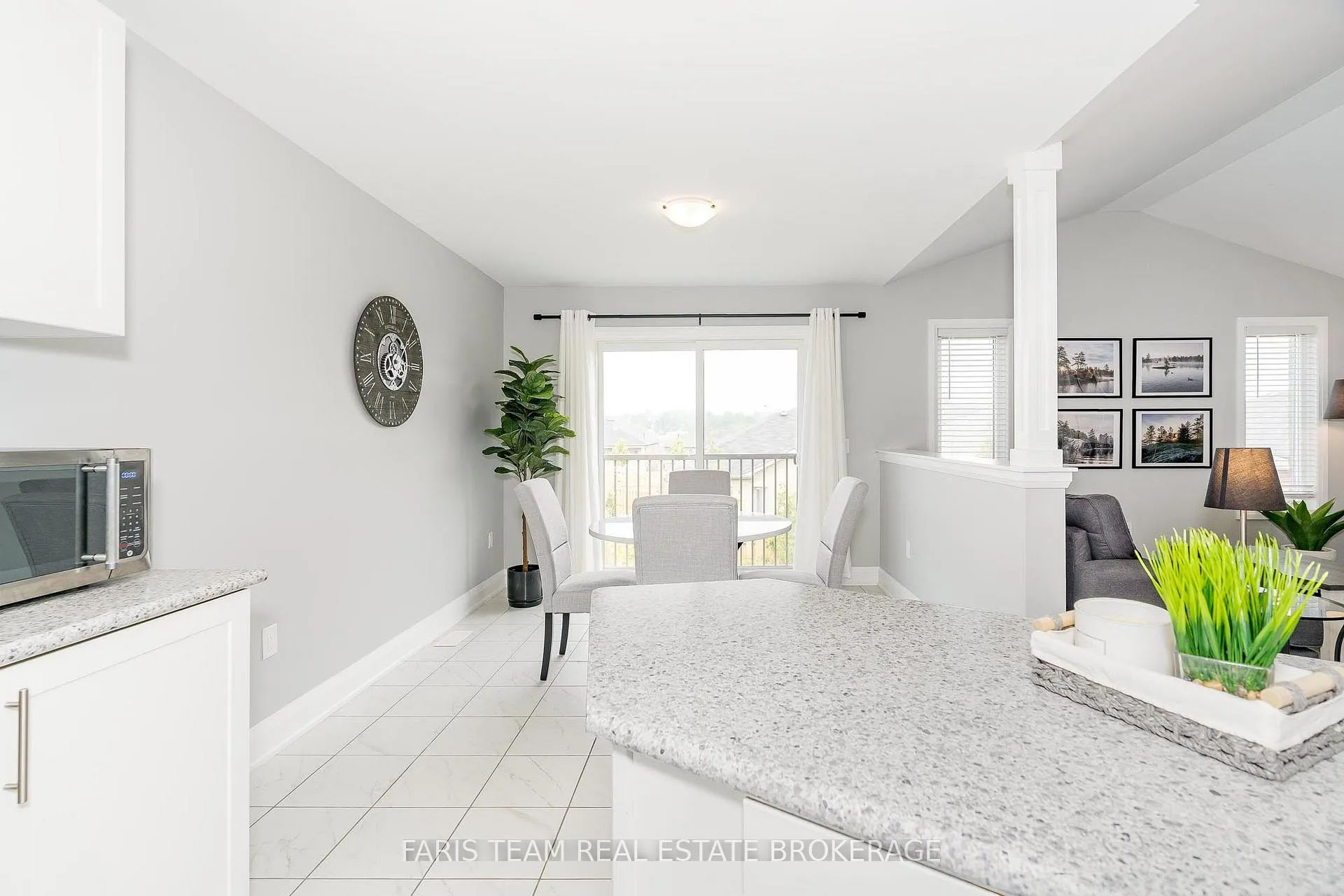 Photo 10 of 14 Beausoleil Drive, Penetanguishene — HOMEH
