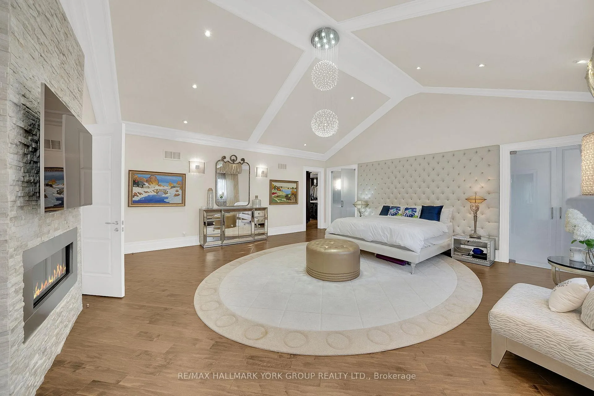 Photo 14 of 24 Dew Drop Court, Vaughan, Rural Vaughan — HOMEH