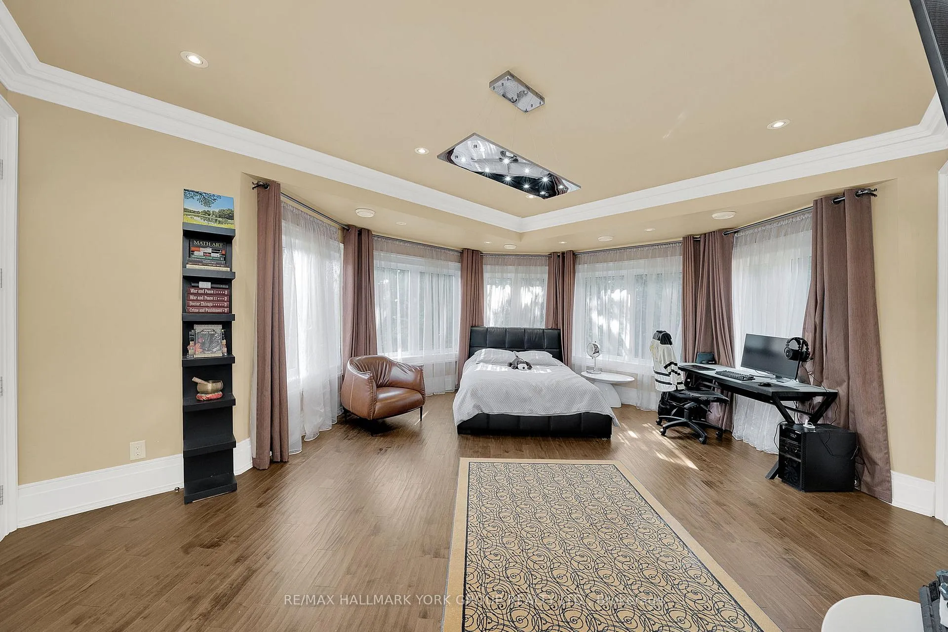 Photo 17 of 24 Dew Drop Court, Vaughan, Rural Vaughan — HOMEH