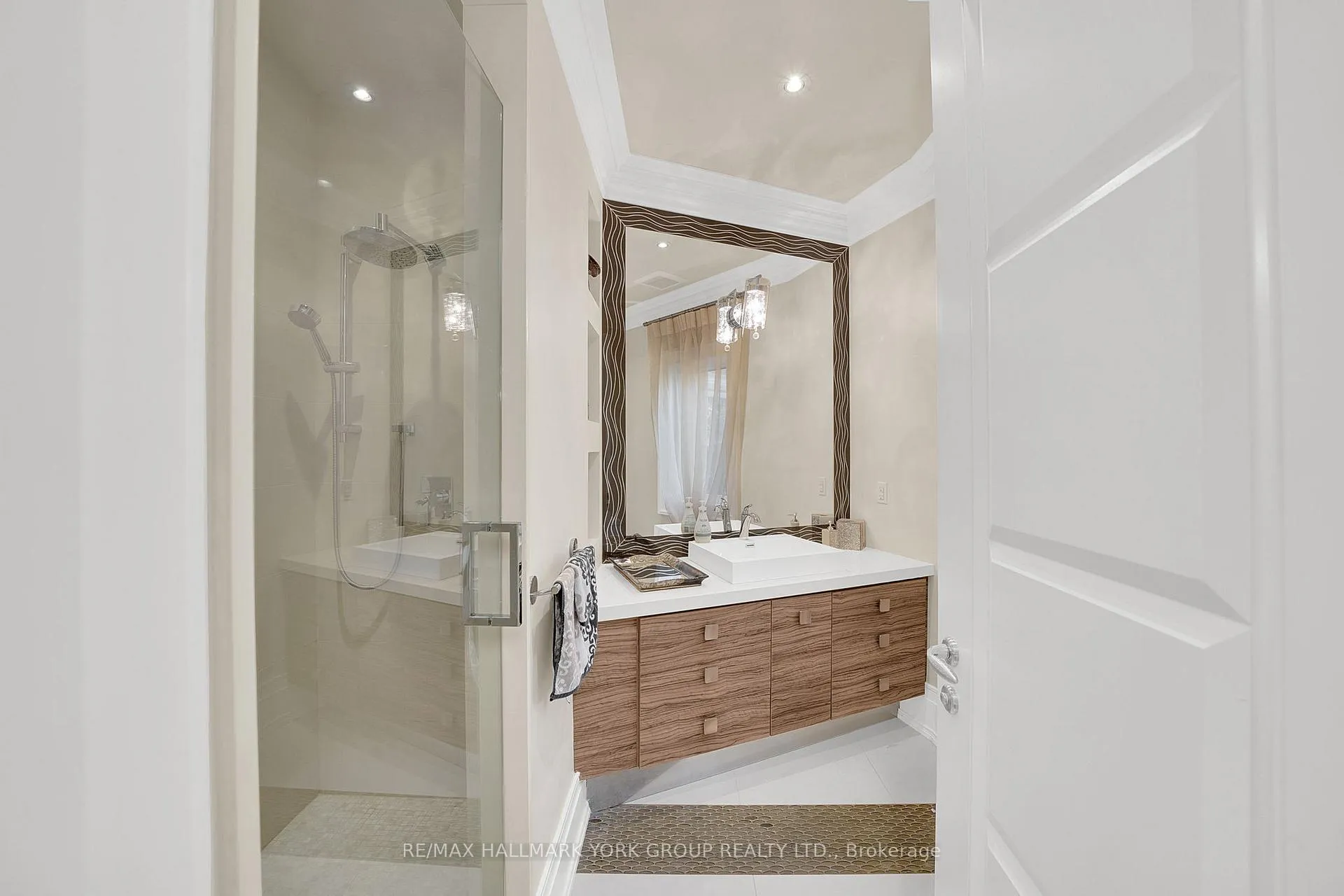 Photo 22 of 24 Dew Drop Court, Vaughan, Rural Vaughan — HOMEH