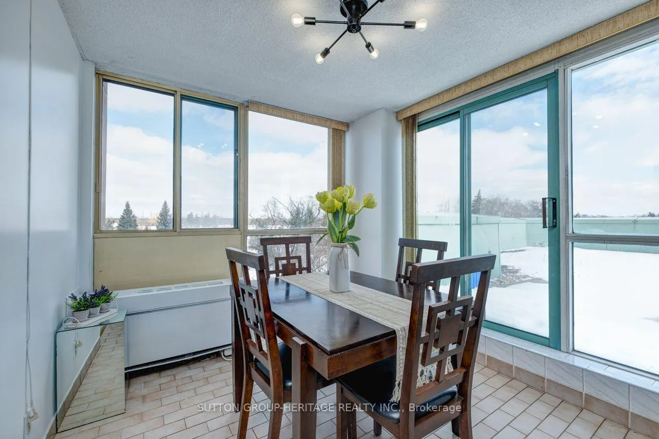 Photo 13 of Unit 406, 61 Markbrook Lane, Etobicoke, Mount Olive-Silverstone-Jamestown — HOMEH