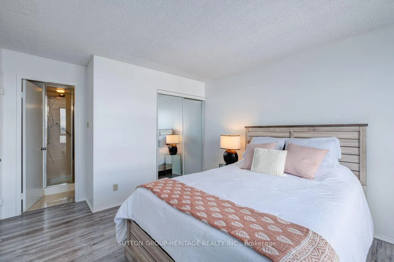 Photo 14 of Unit 406, 61 Markbrook Lane, Etobicoke, Mount Olive-Silverstone-Jamestown — HOMEH