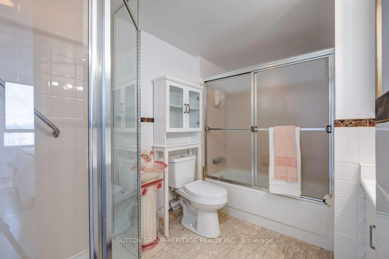 Photo 16 of Unit 406, 61 Markbrook Lane, Etobicoke, Mount Olive-Silverstone-Jamestown — HOMEH