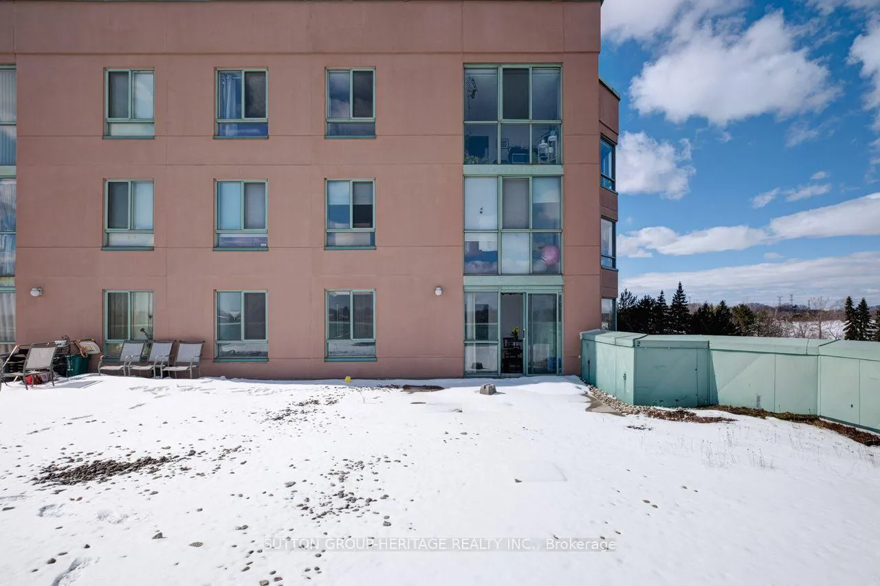 Photo 32 of Unit 406, 61 Markbrook Lane, Etobicoke, Mount Olive-Silverstone-Jamestown — HOMEH