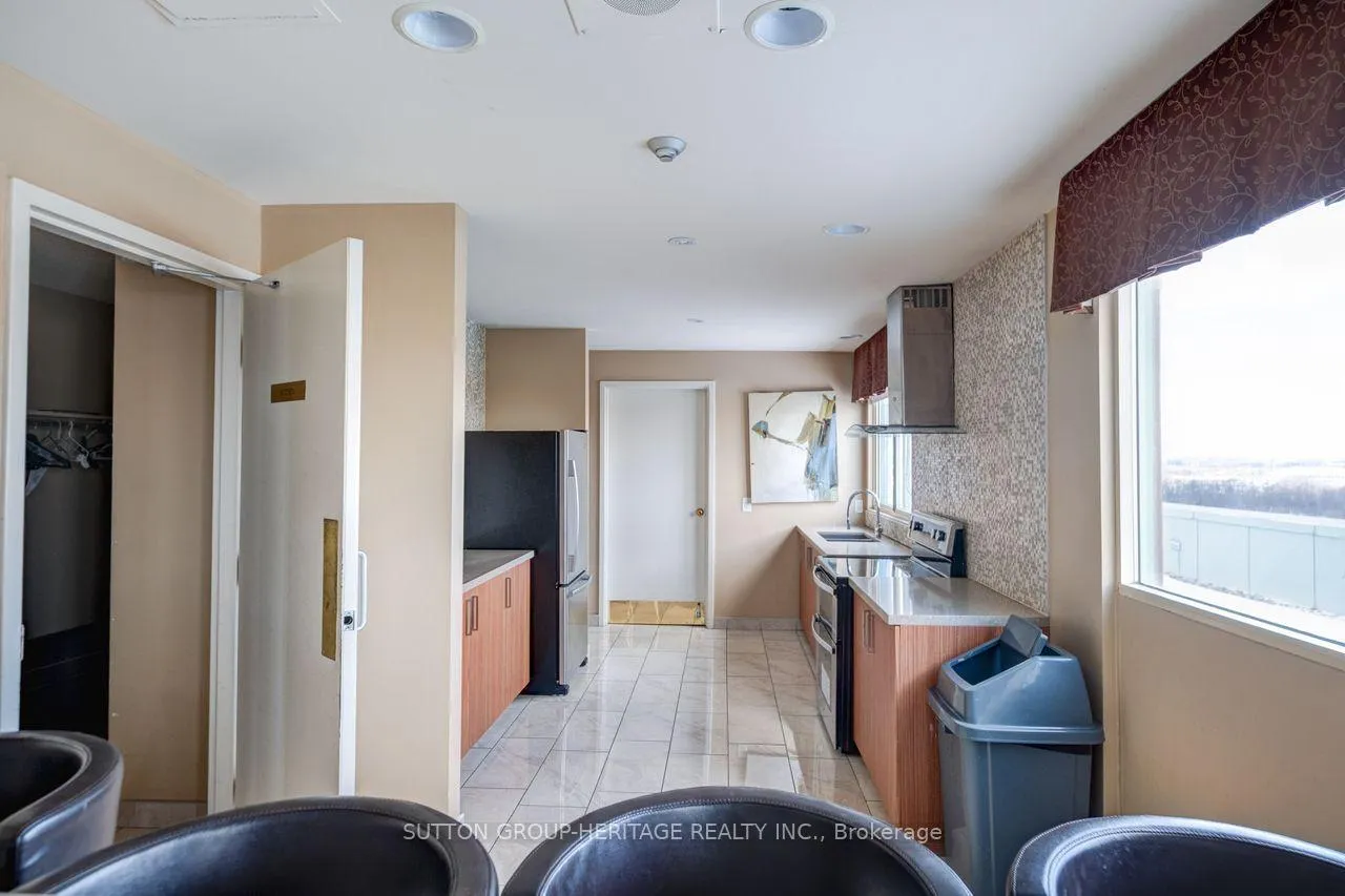 Photo 36 of Unit 406, 61 Markbrook Lane, Etobicoke, Mount Olive-Silverstone-Jamestown — HOMEH