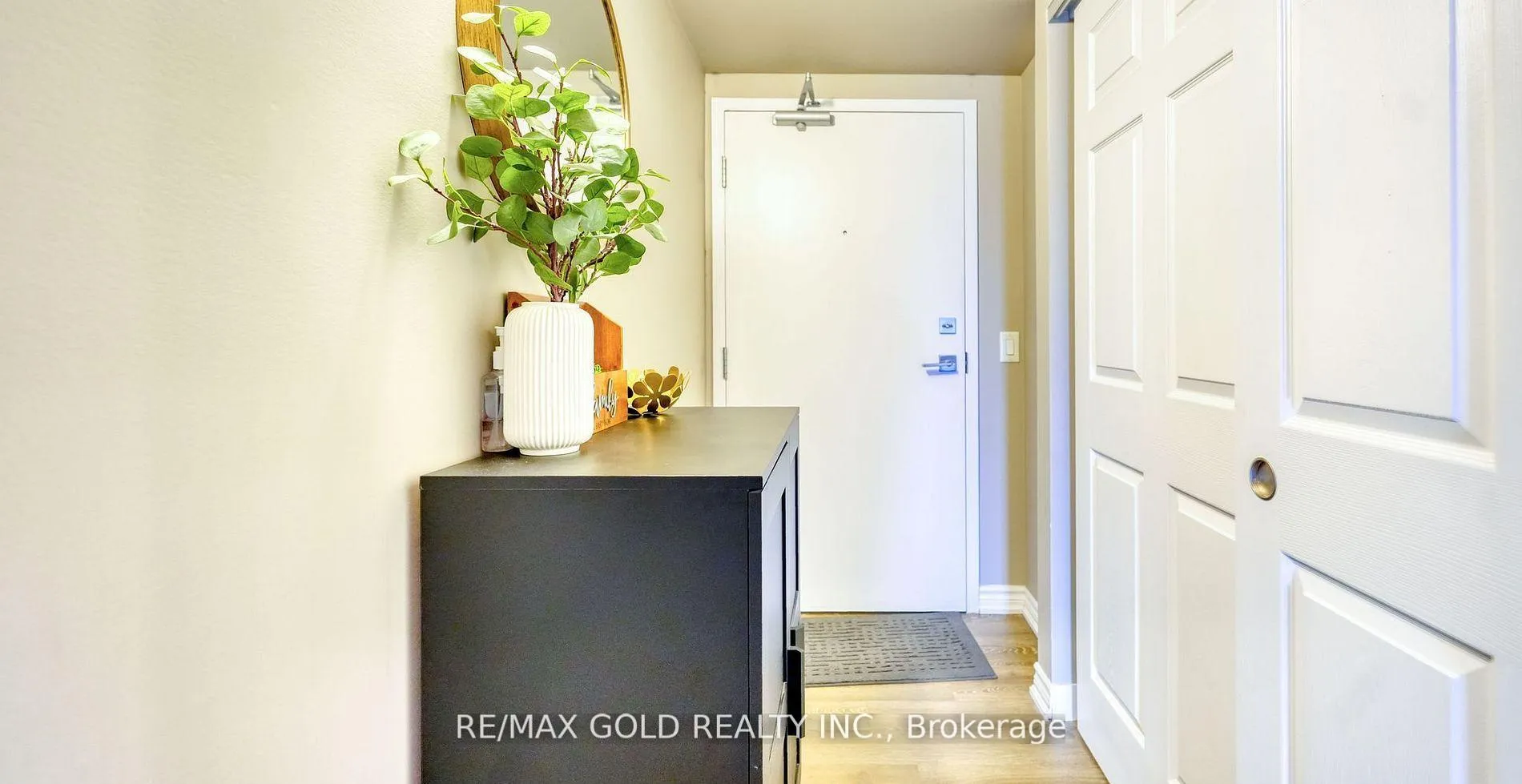 Photo 8 of Unit 807, 716 Main Street E, Milton, Timberlea — HOMEH