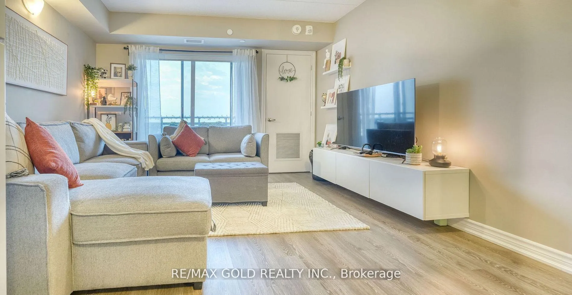 Photo 12 of Unit 807, 716 Main Street E, Milton, Timberlea — HOMEH