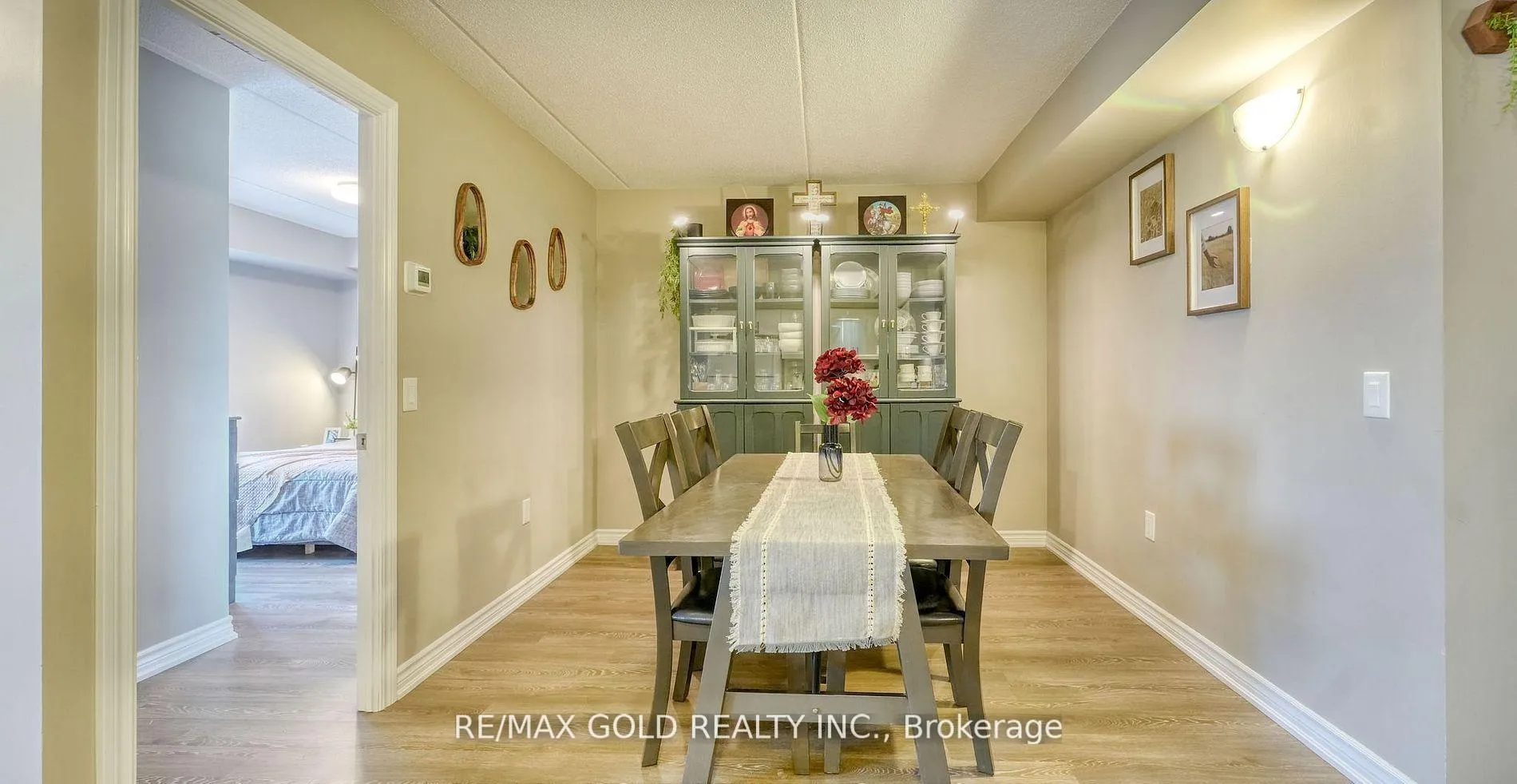 Photo 13 of Unit 807, 716 Main Street E, Milton, Timberlea — HOMEH