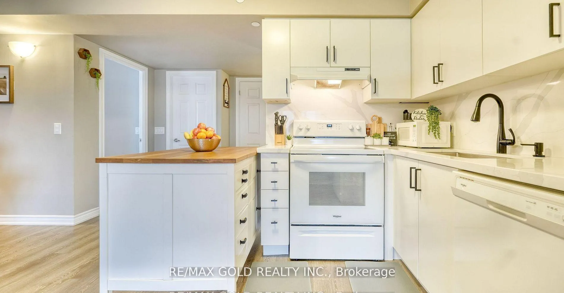 Photo 22 of Unit 807, 716 Main Street E, Milton, Timberlea — HOMEH