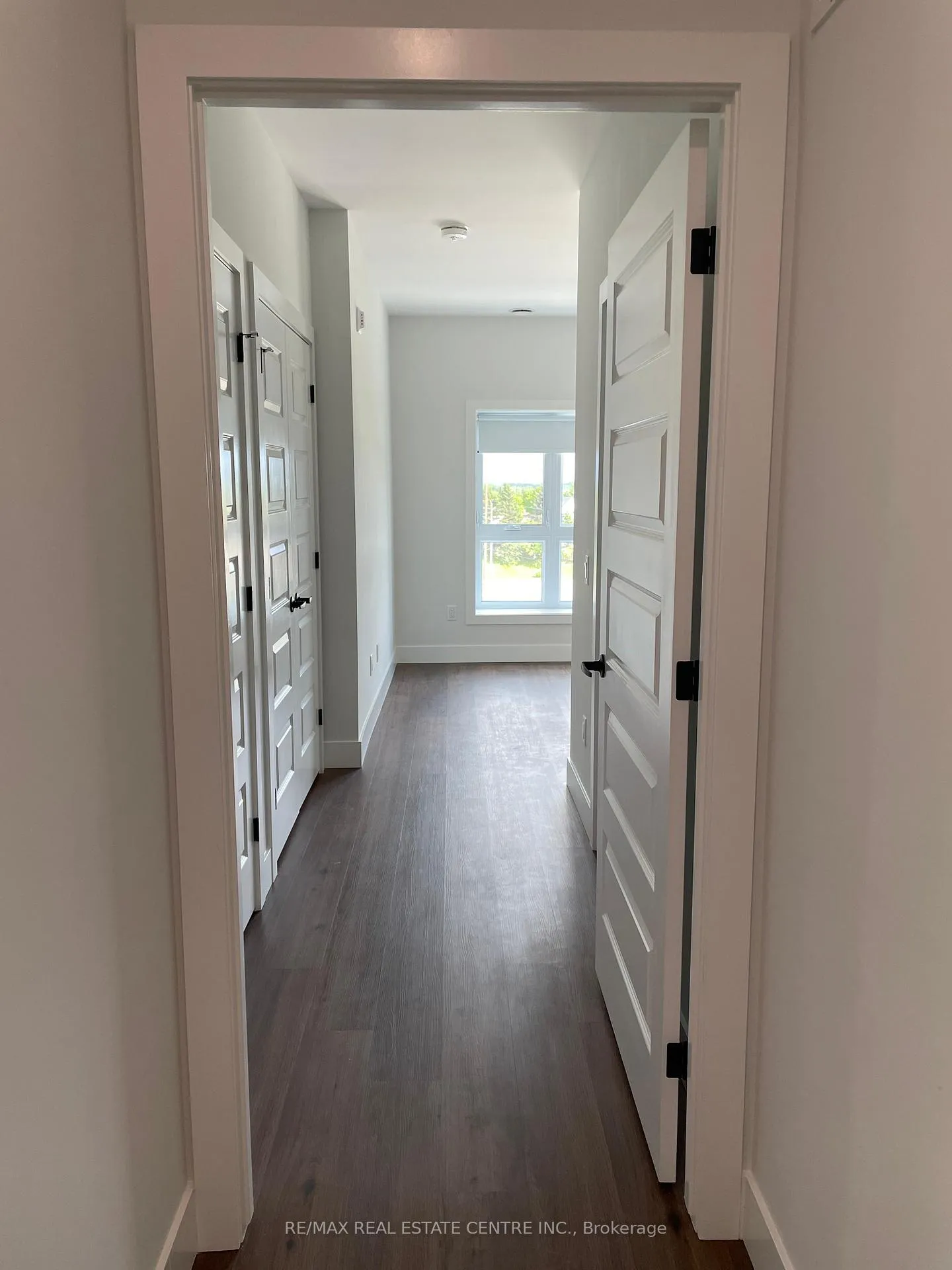 Photo 6 of Unit 613, 1000 Lackner Place, Kitchener — HOMEH